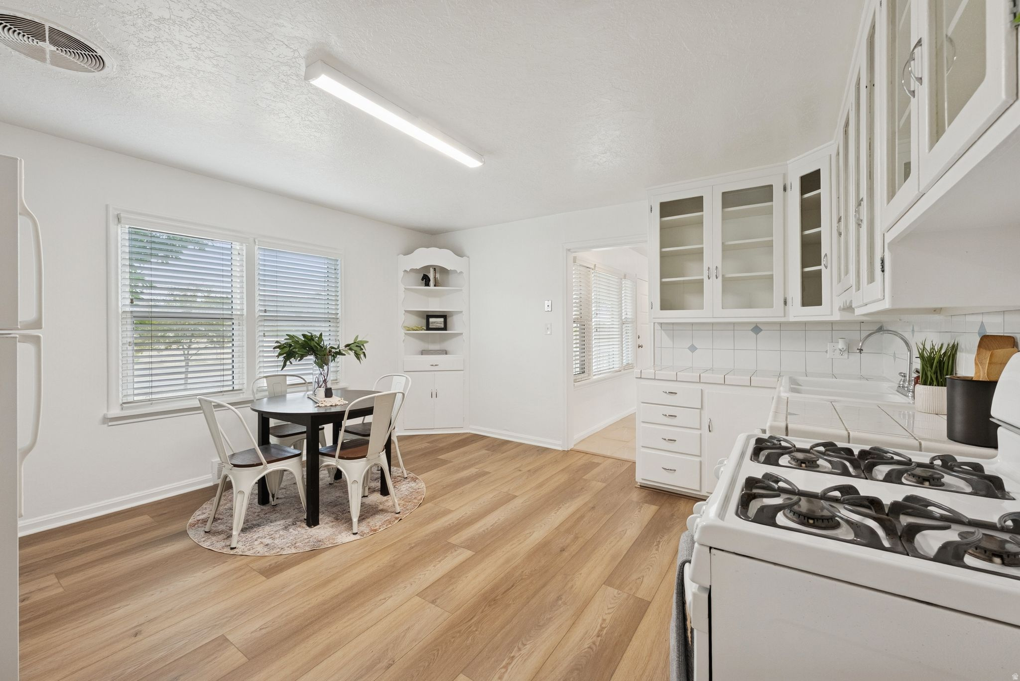 RADIUS CURVE - Residential