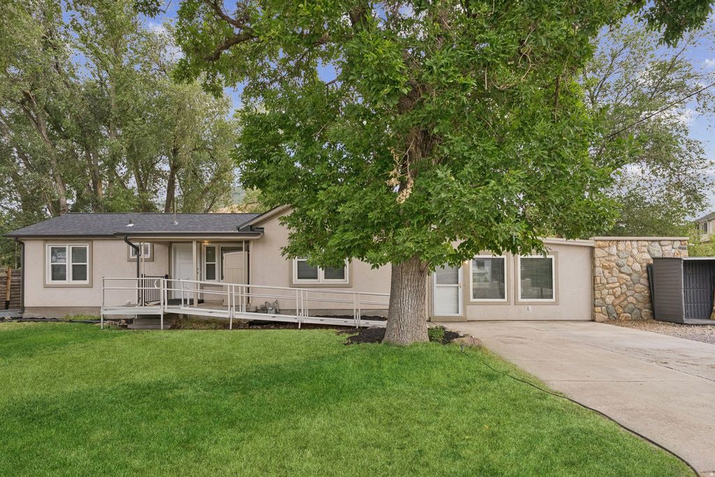 Photo of 13307 S 1300 E, Draper, UT 84020 (MLS # 2149036)