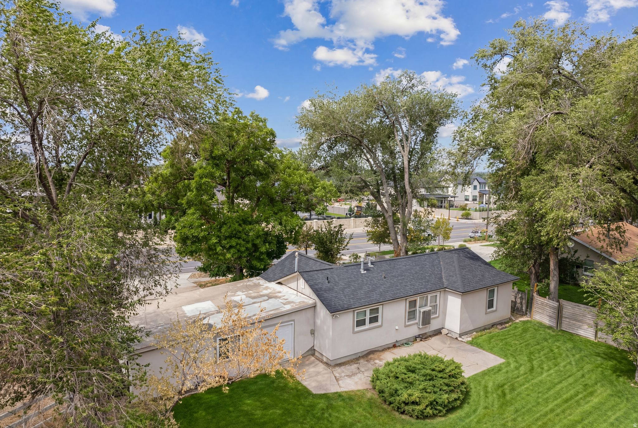 RADIUS CURVE - Residential