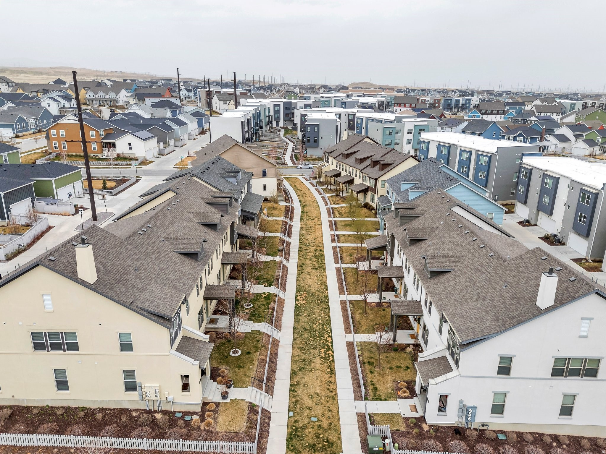 DAYBREAK - Residential