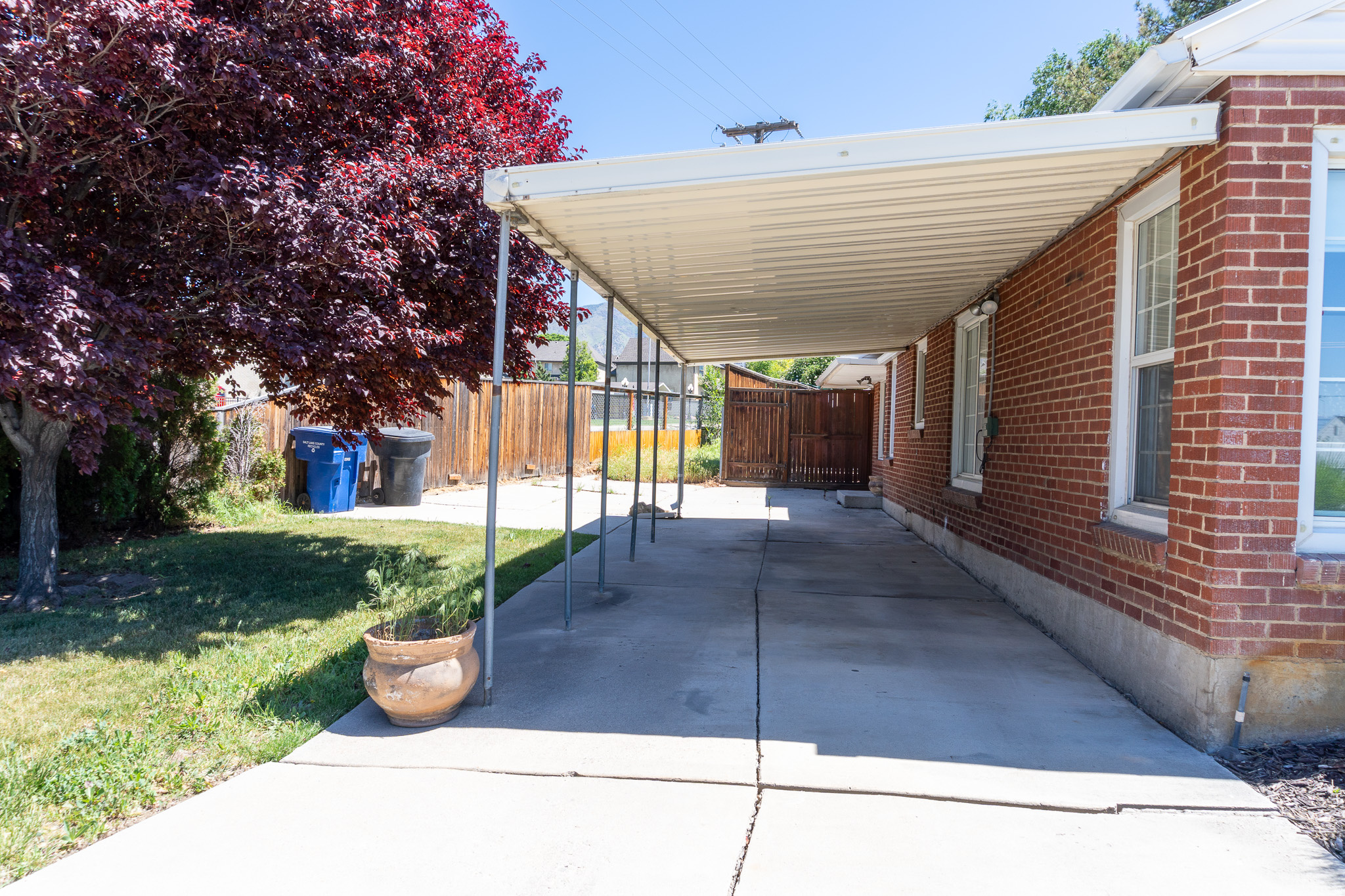 HOLLADAY HIGHLANDS - Residential