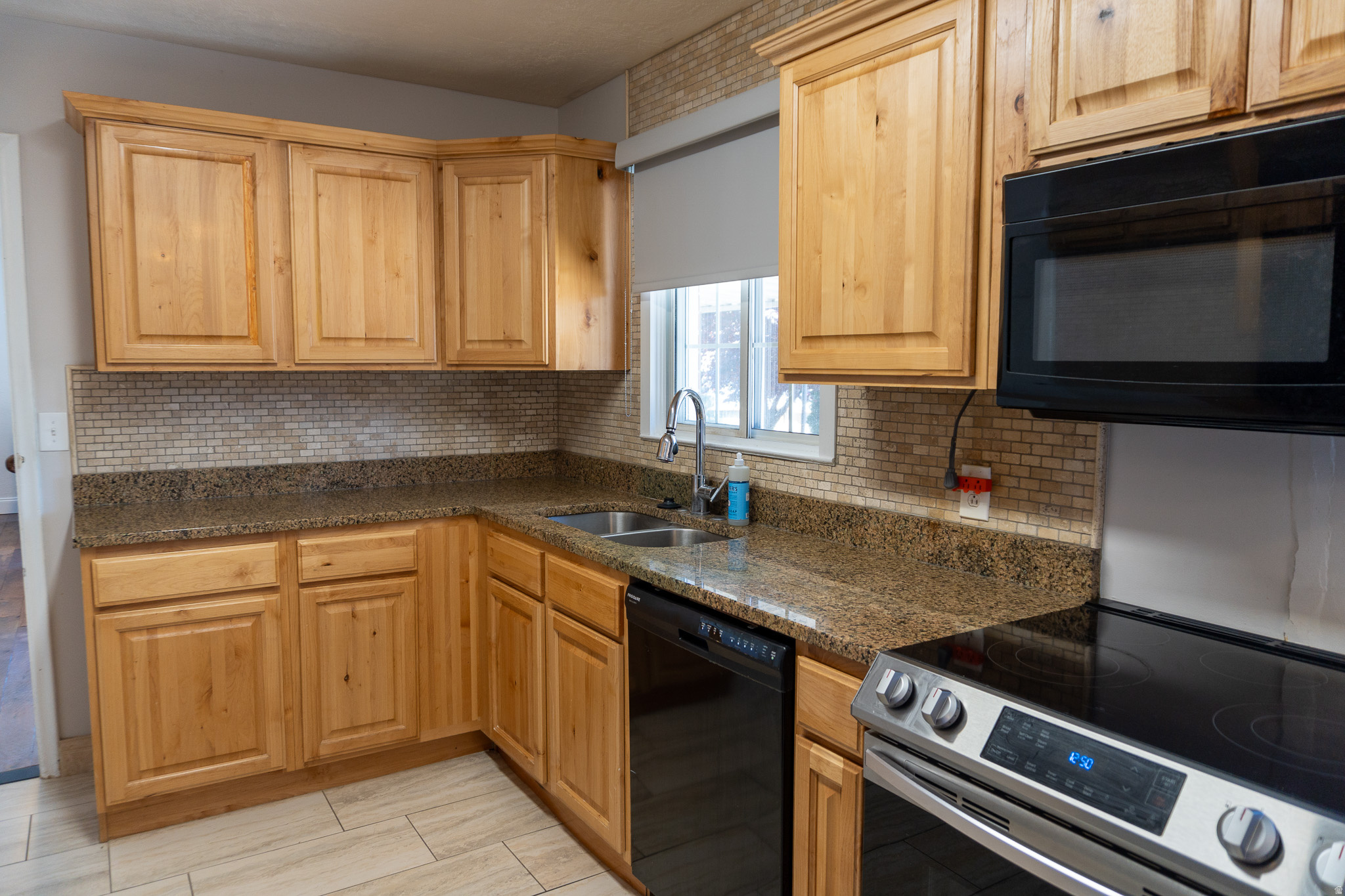 HOLLADAY HIGHLANDS - Residential