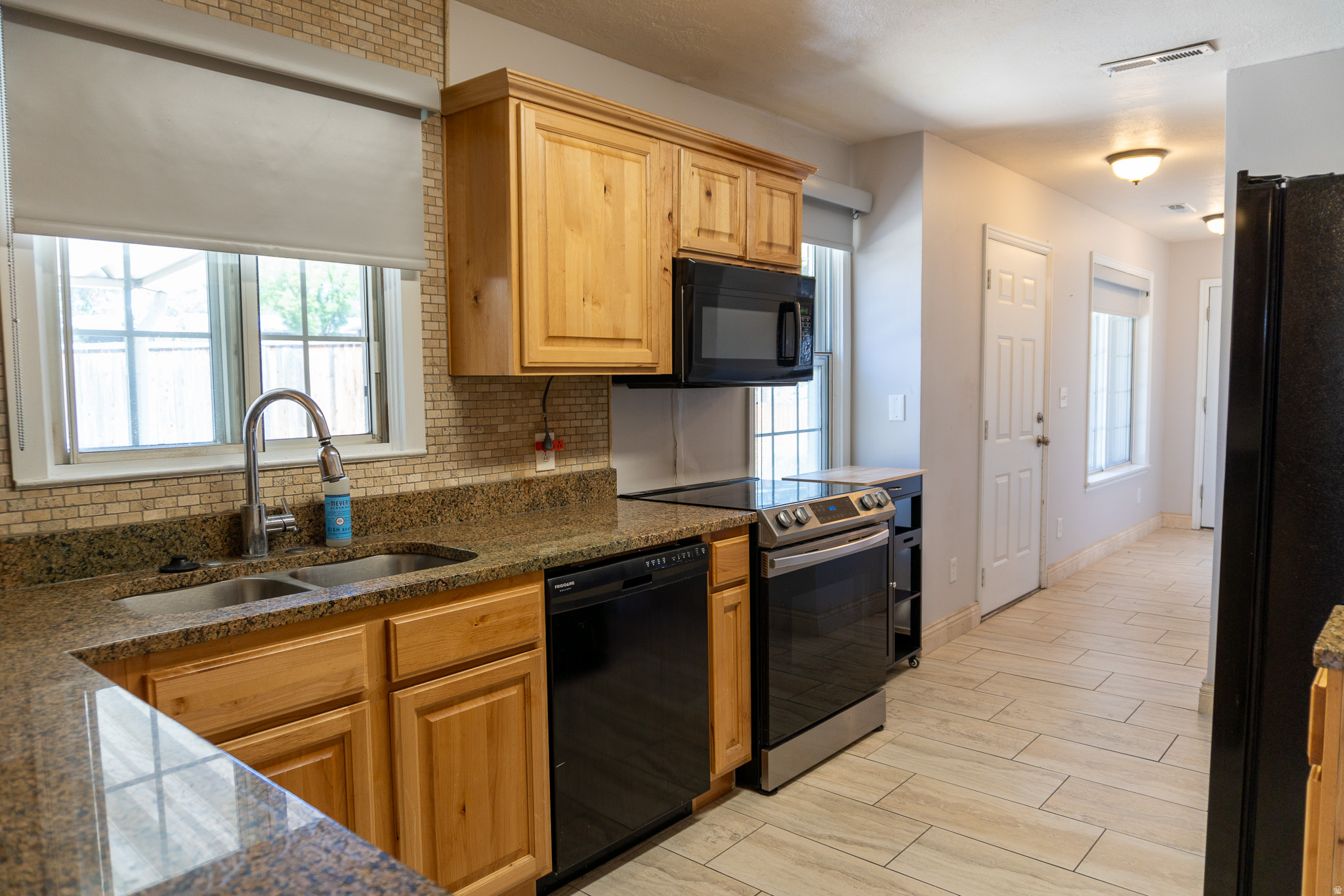 HOLLADAY HIGHLANDS - Residential