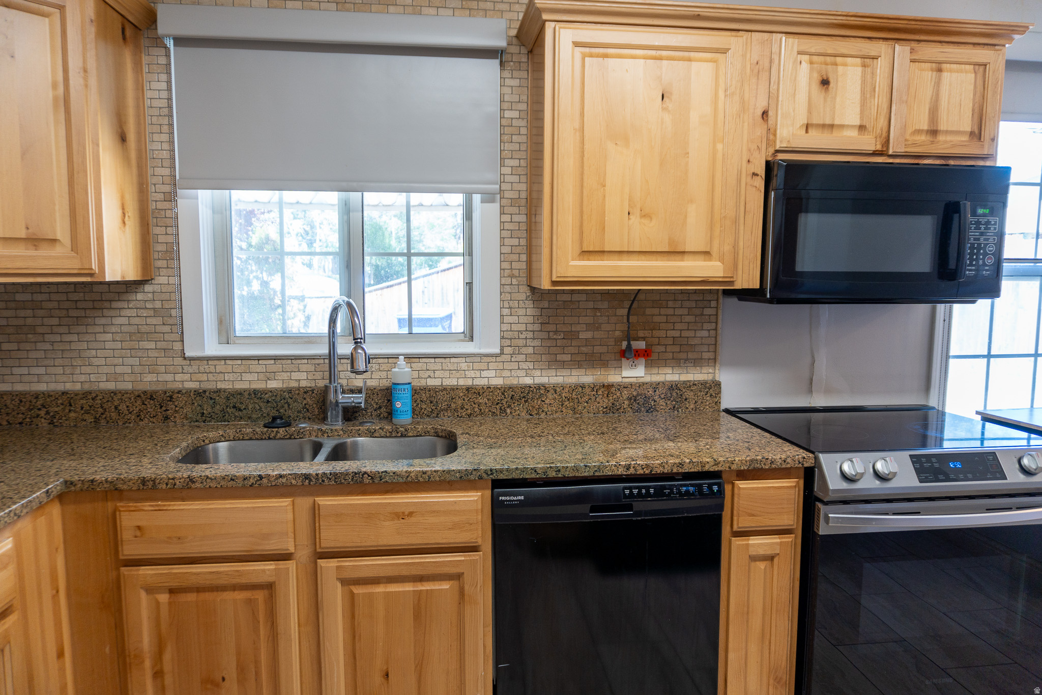 HOLLADAY HIGHLANDS - Residential