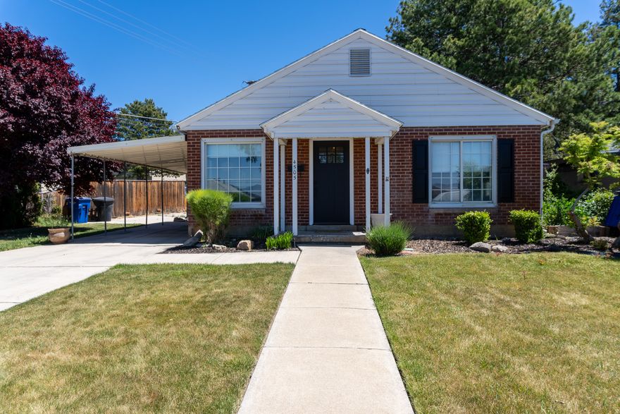 Beautiful brick rambler in Holladay! Features hardwood floors, updated kitchen with granite countertops, 3 beds, 2 baths, on a cul-de-sac, and lots of natural light! Perfect space to entertain with a private patio. Lots of parking space. Close to shopping, the canyons, and downtown. Call to schedule your showing! Buyer to verify all info