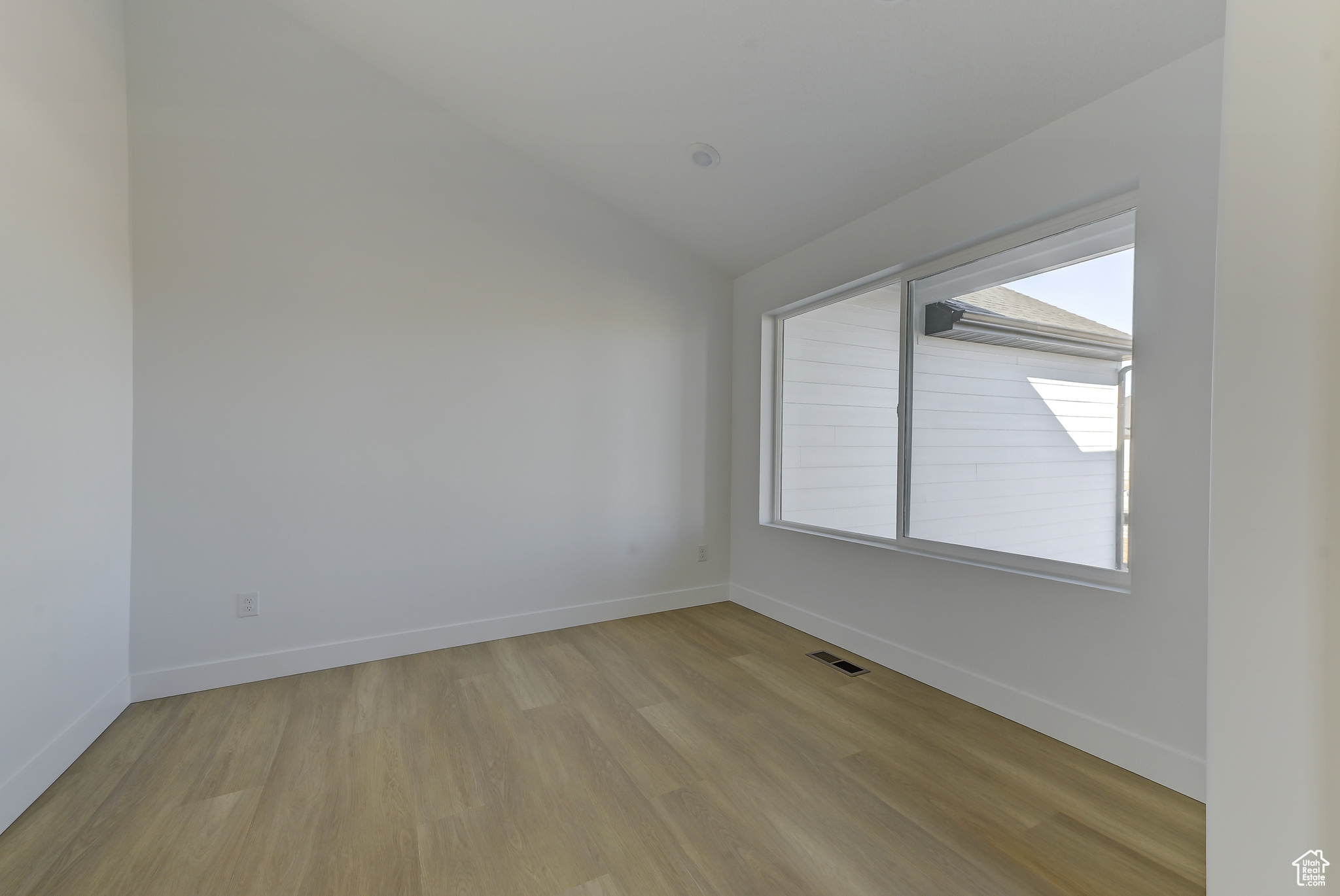 396 E Spruce Ln #111, Grantsville, Utah image 6