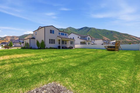 Tiny photo for 3364 S MAPLETON HEIGHTS DR #101, Mapleton, UT 84664 (MLS # 2175175)