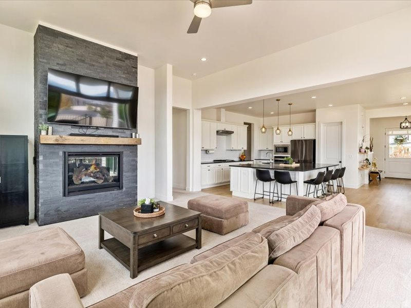 DENALI ESTATES - Residential