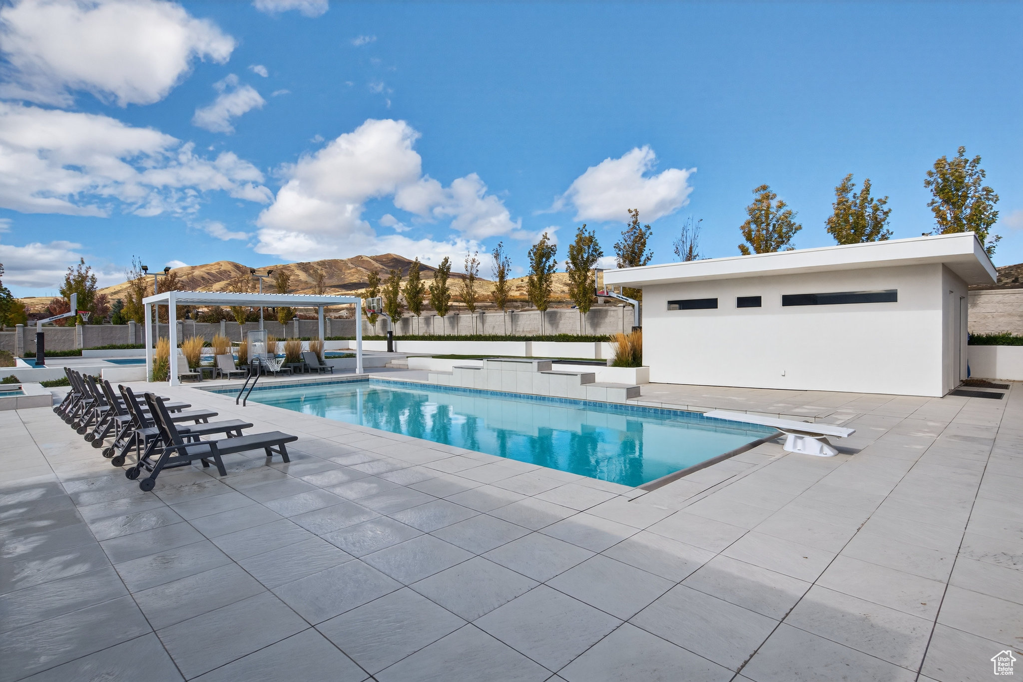 DRY CREEK - Residential