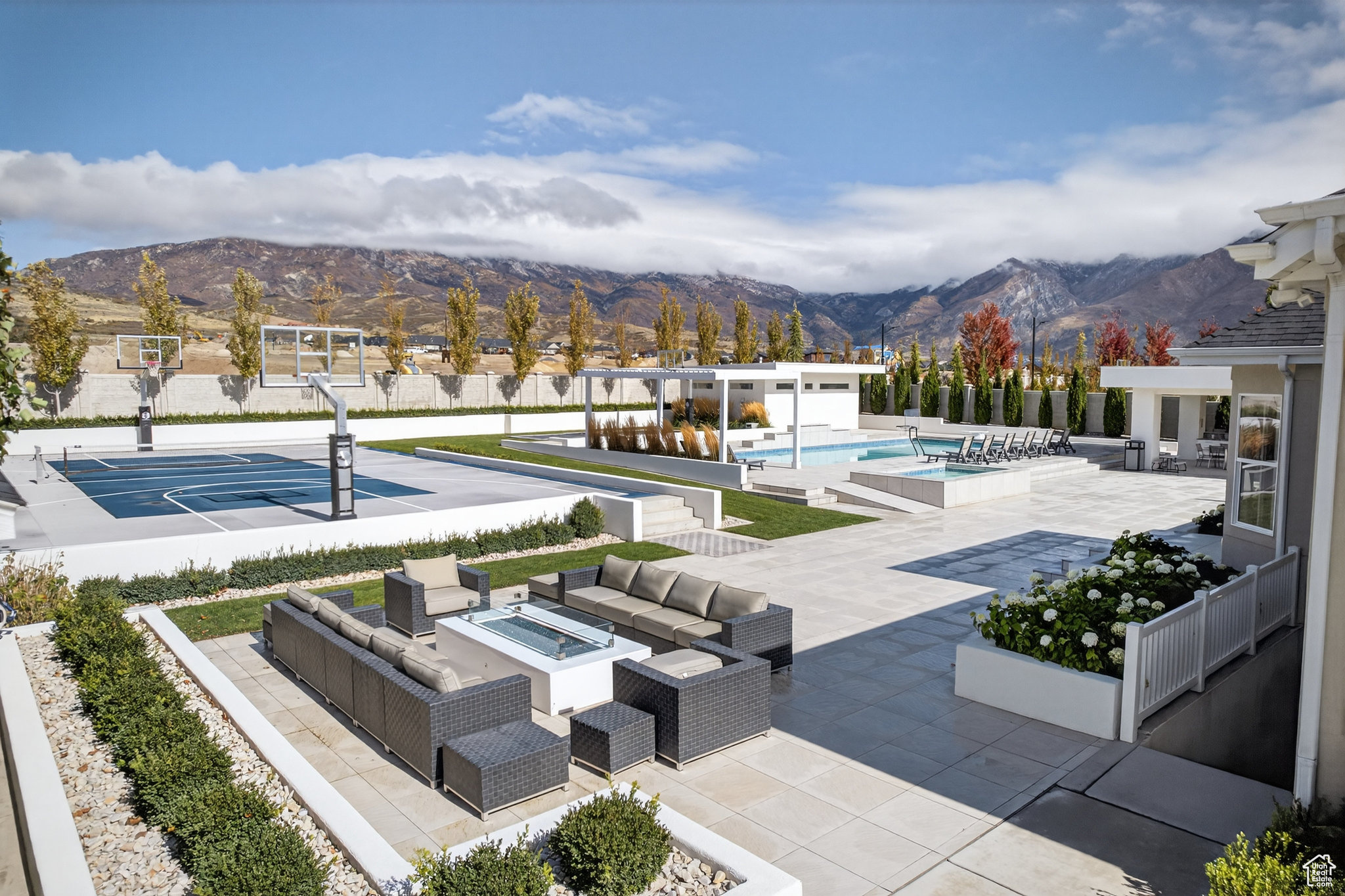 DRY CREEK - Residential