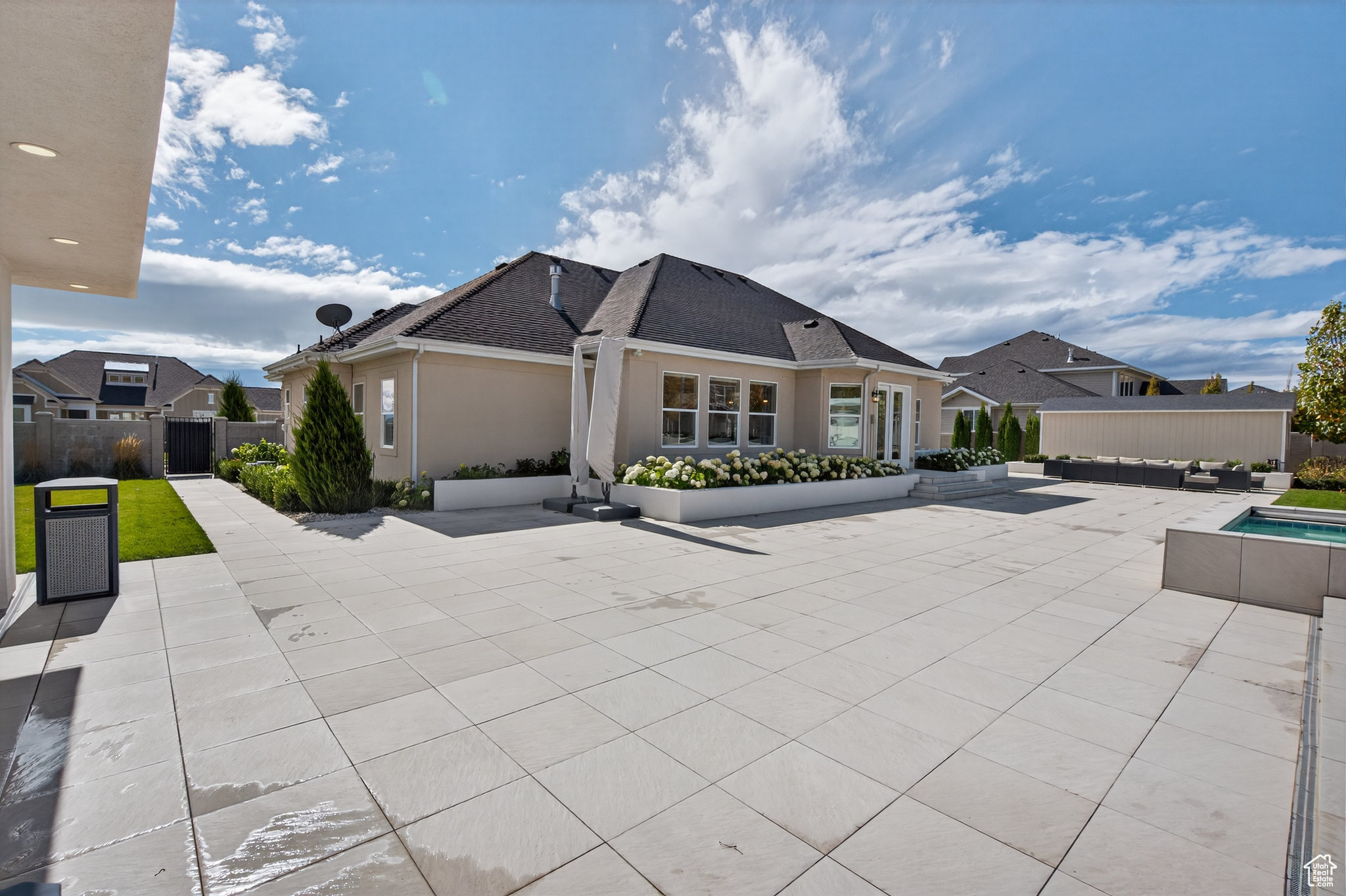 DRY CREEK - Residential