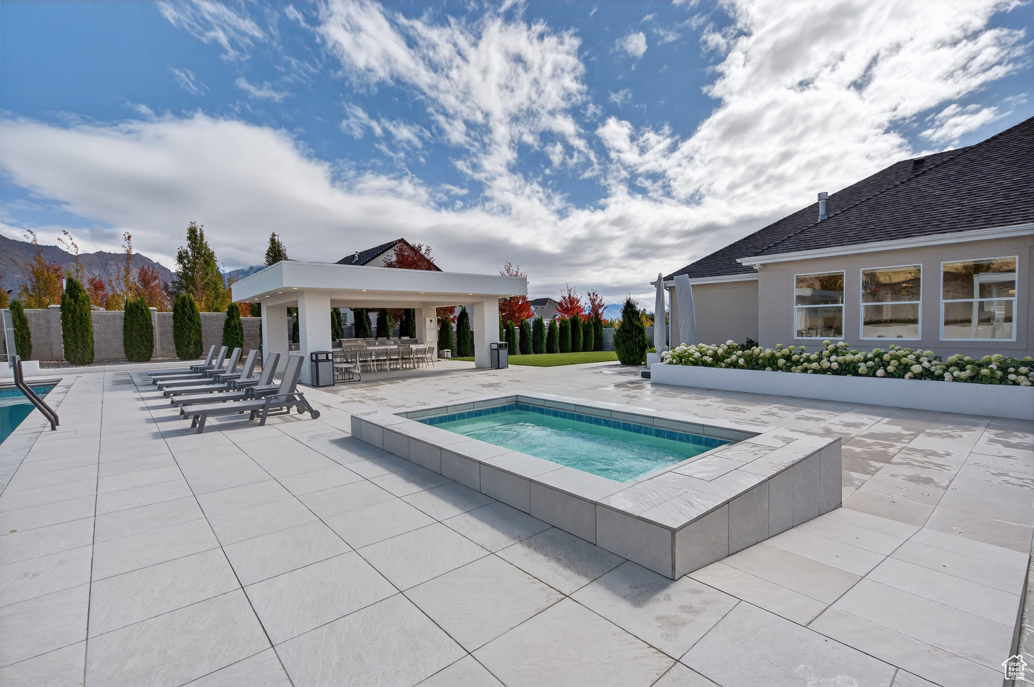 DRY CREEK - Residential