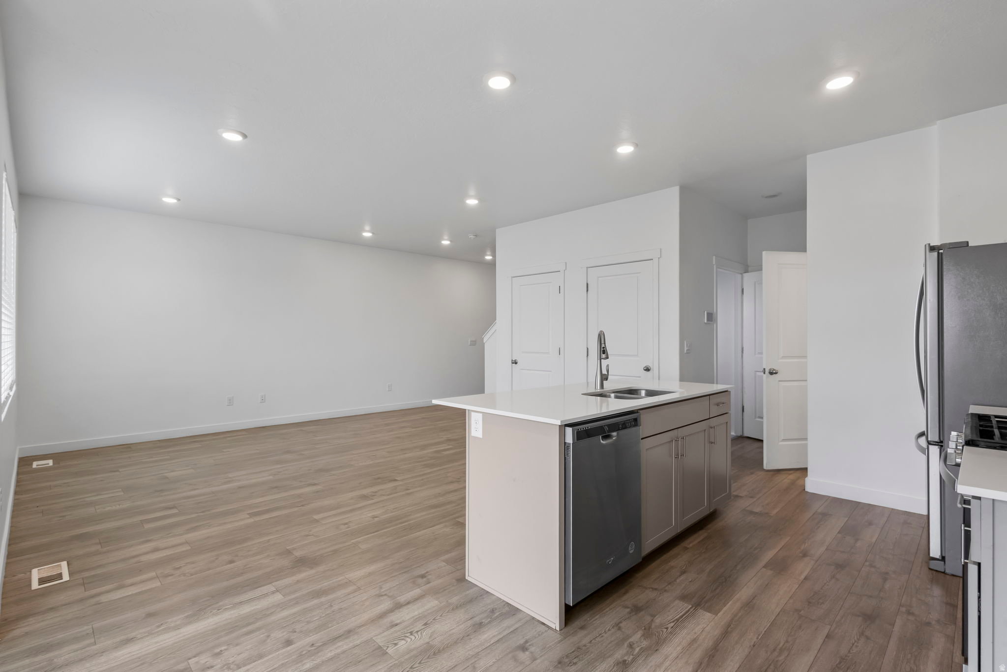 FOOTHILL VILLAGE - Residential