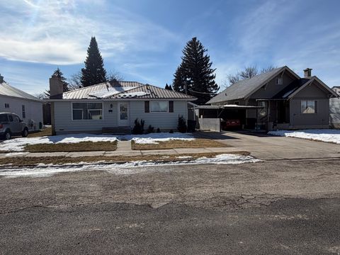 Photo of 731 LINCOLN ST, Montpelier, ID 83254 (MLS # 2134980)