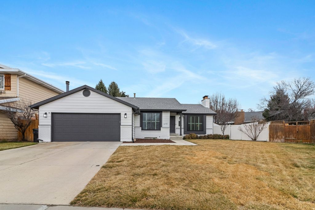 Photo of 6191 S RAINSBOROUGH RD, Murray, UT 84121 (MLS # 2139396)