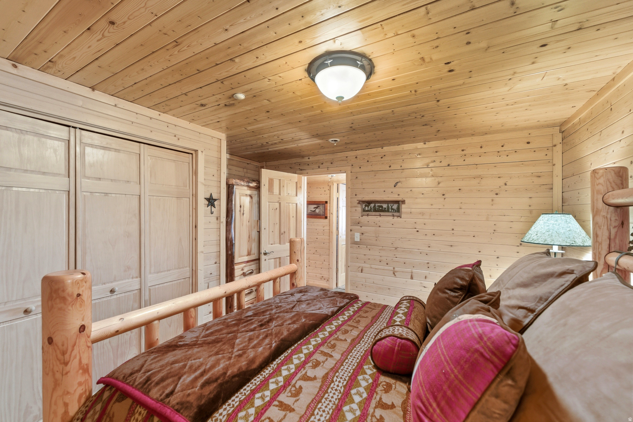 TIMBER LAKES - Residential