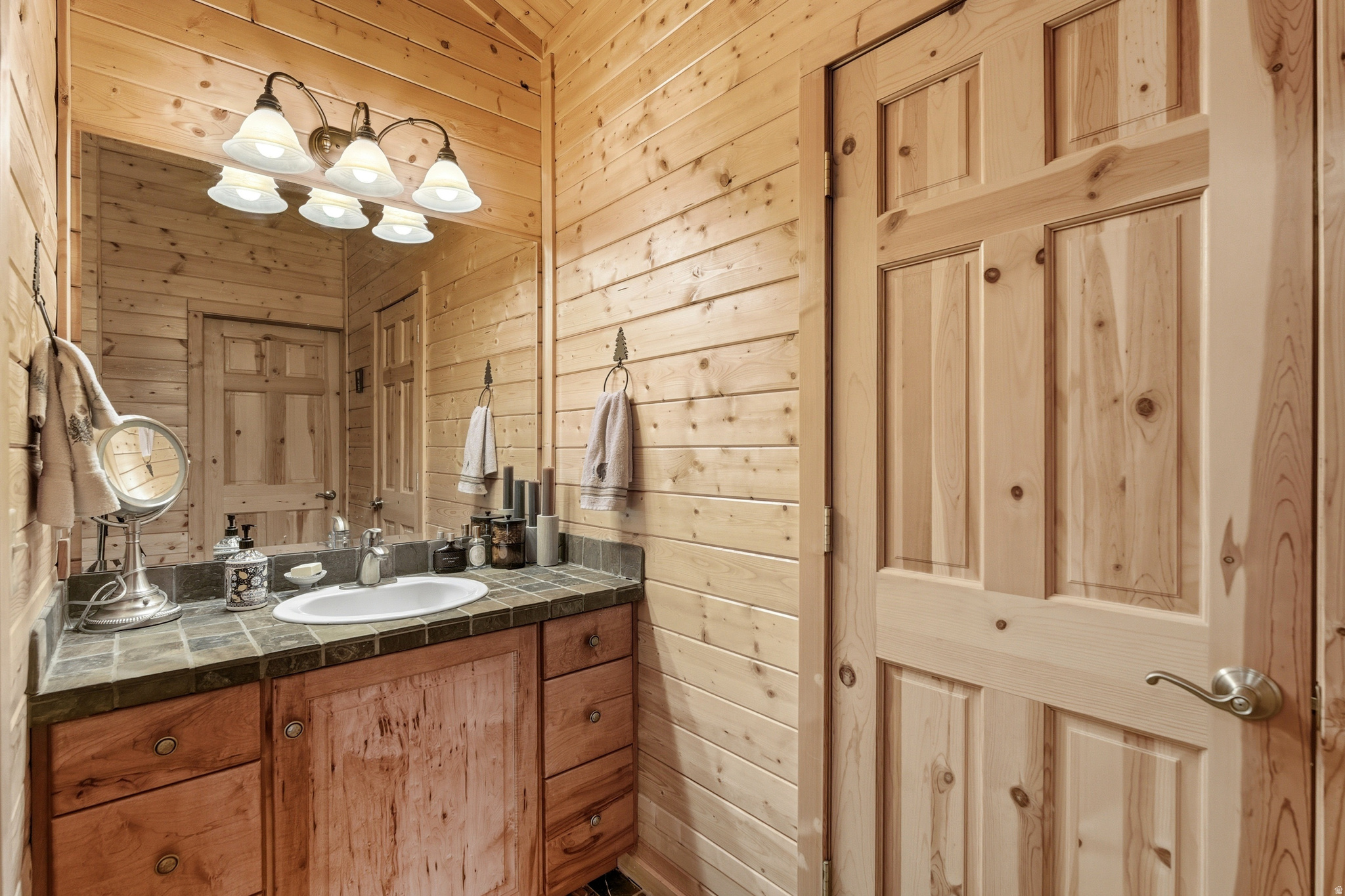 TIMBER LAKES - Residential