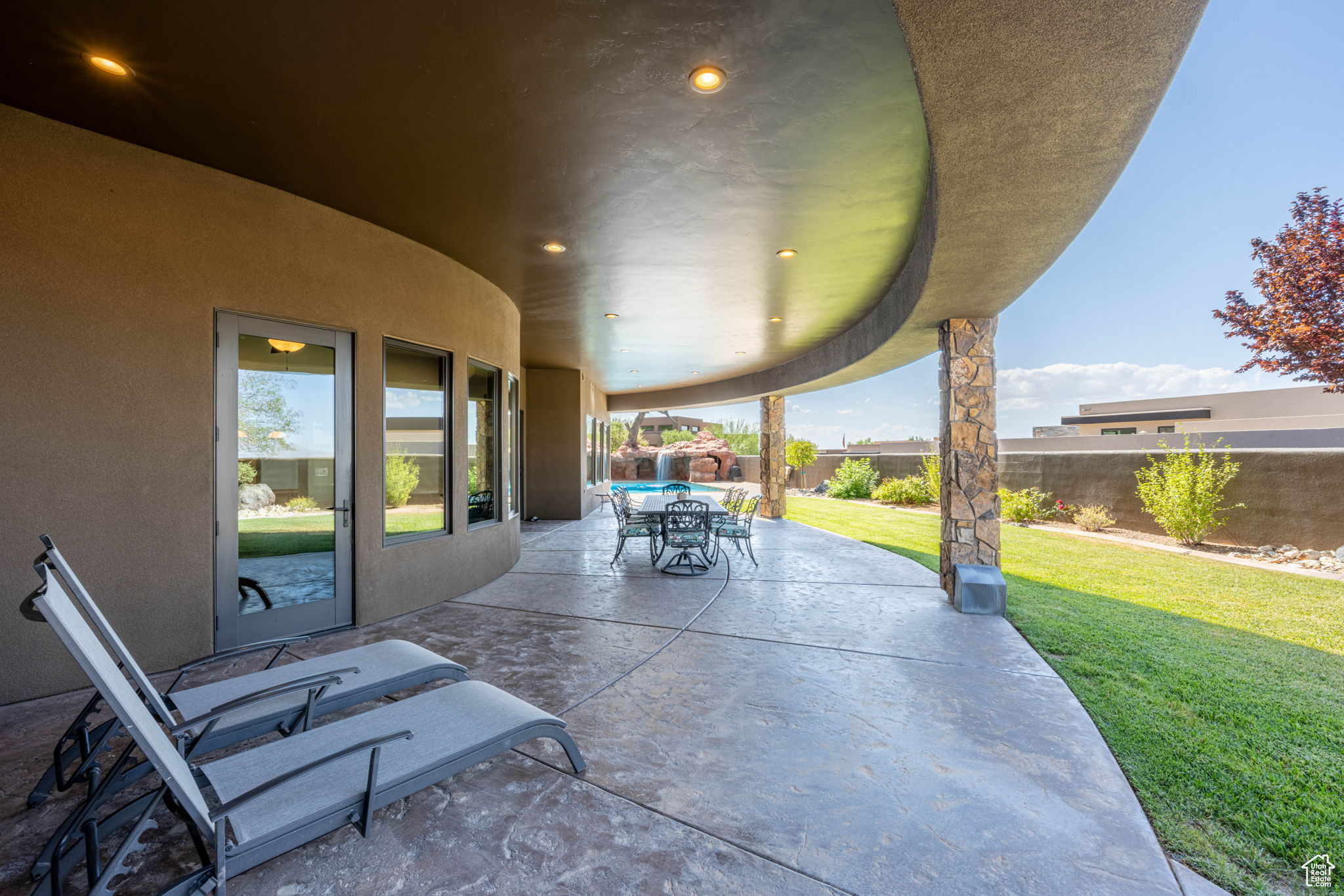 LEDGES OF ST GEORGE PH 8 - Residential