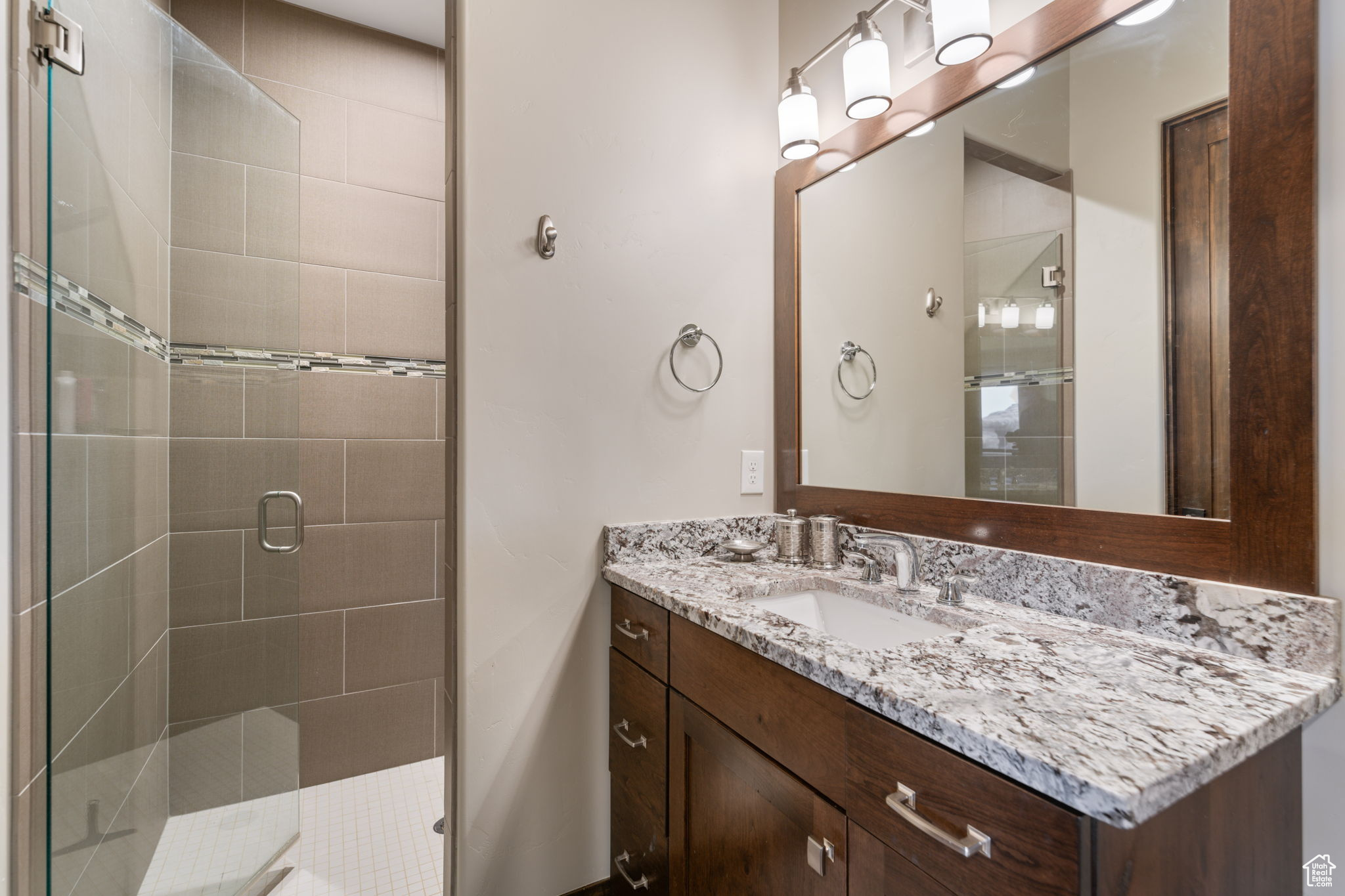 LEDGES OF ST GEORGE PH 8 - Residential