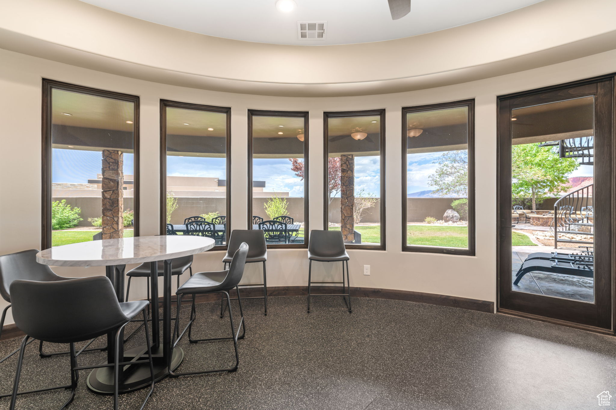 LEDGES OF ST GEORGE PH 8 - Residential