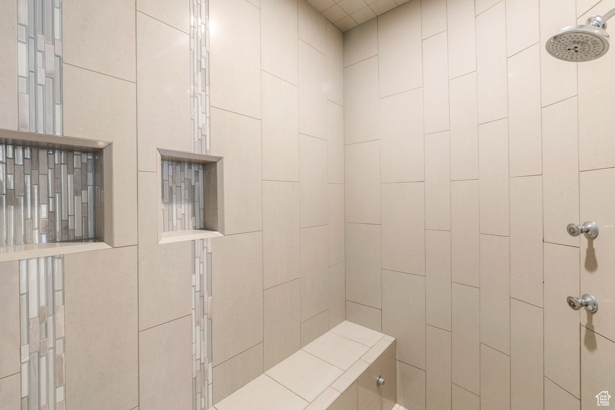 LEDGES OF ST GEORGE PH 8 - Residential