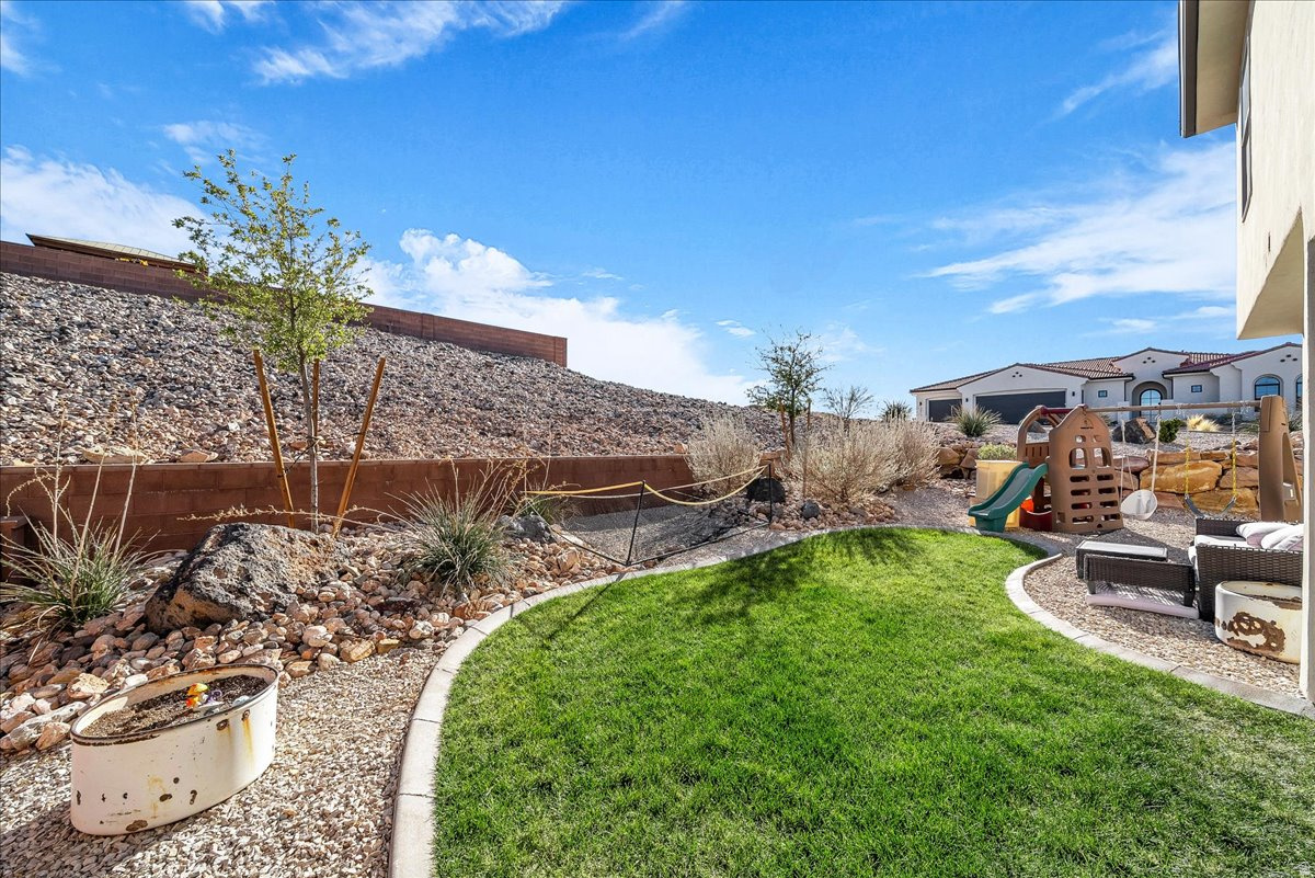 DESERT HOLLOW PH 2AND3 - Residential