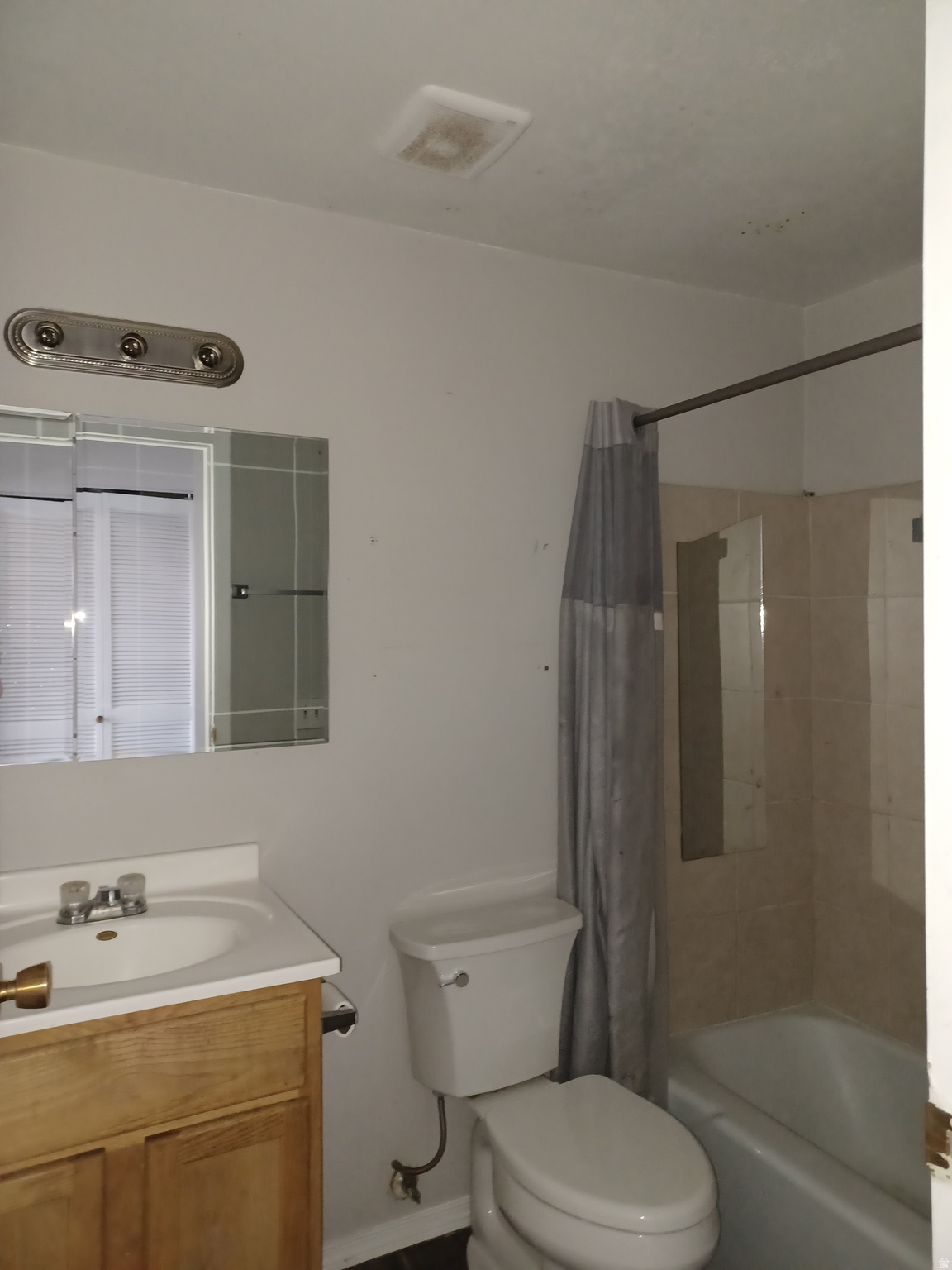 LINDENBROOK - Residential