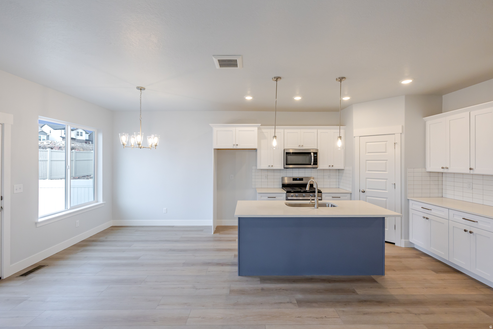 RIDGEHORNE - Residential