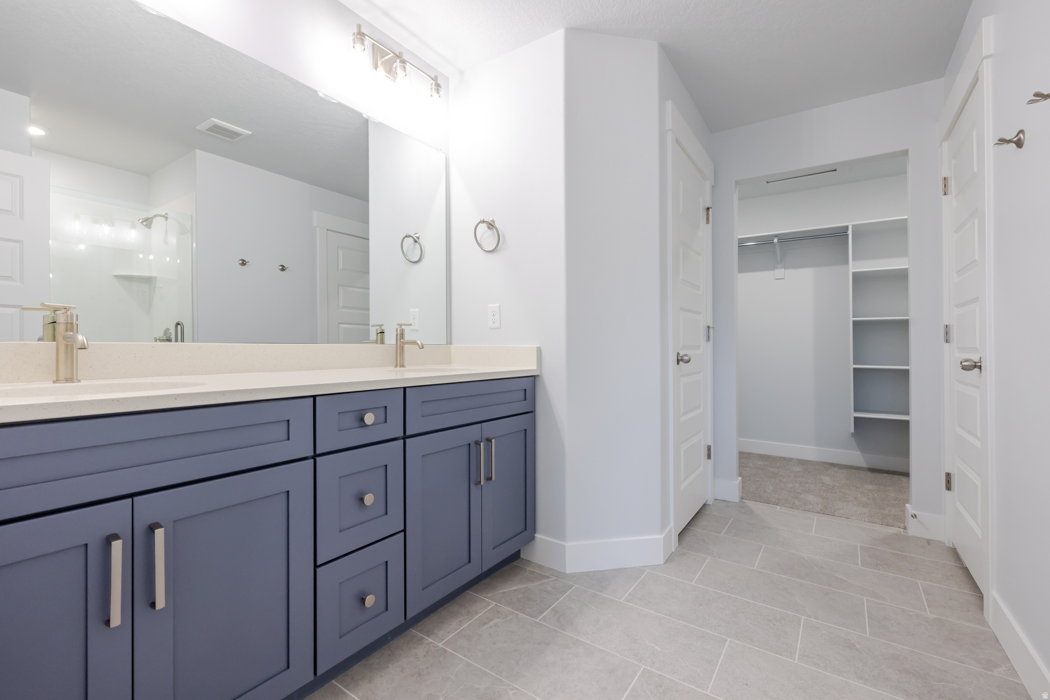 RIDGEHORNE - Residential