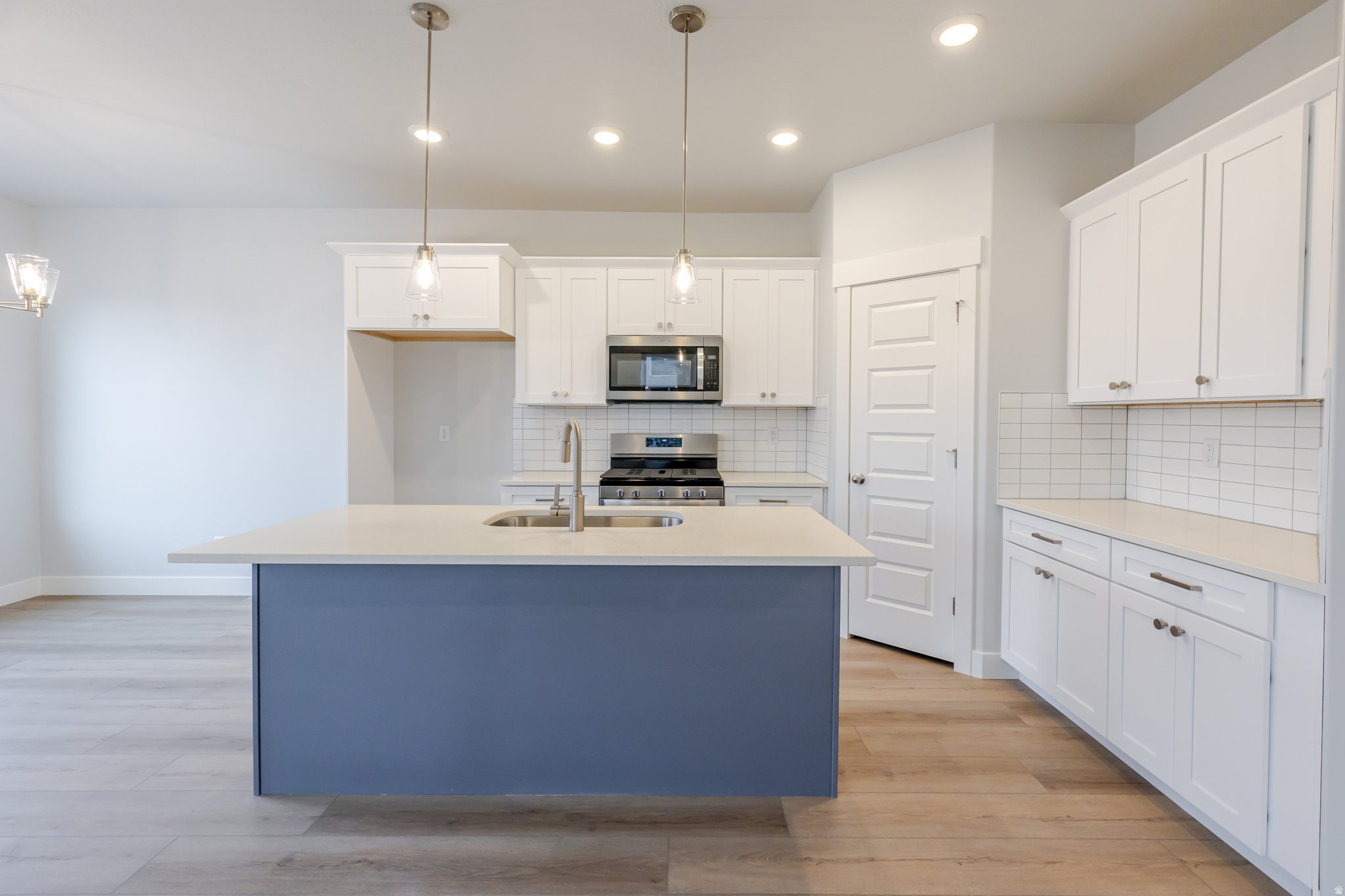 RIDGEHORNE - Residential