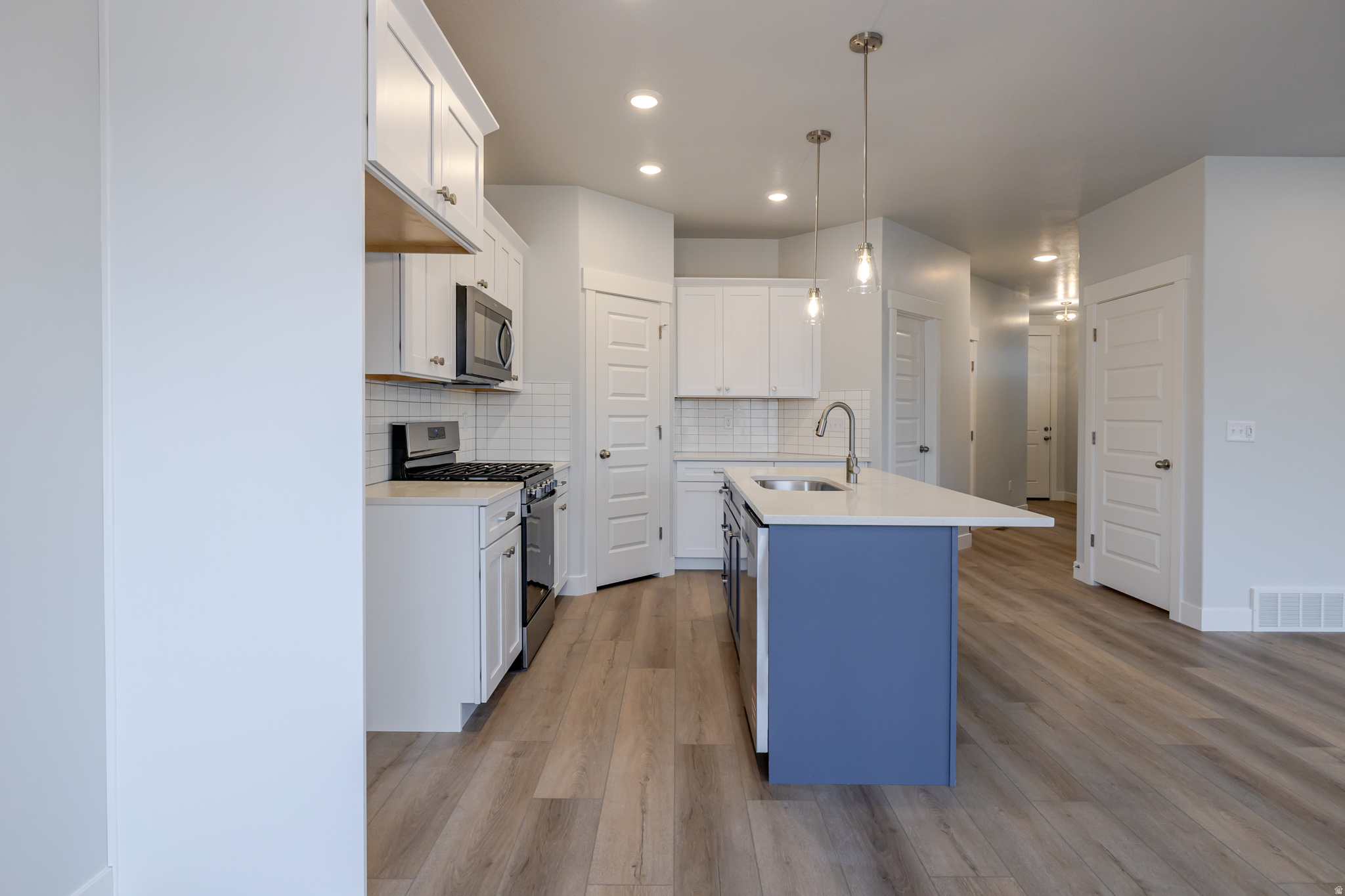 RIDGEHORNE - Residential