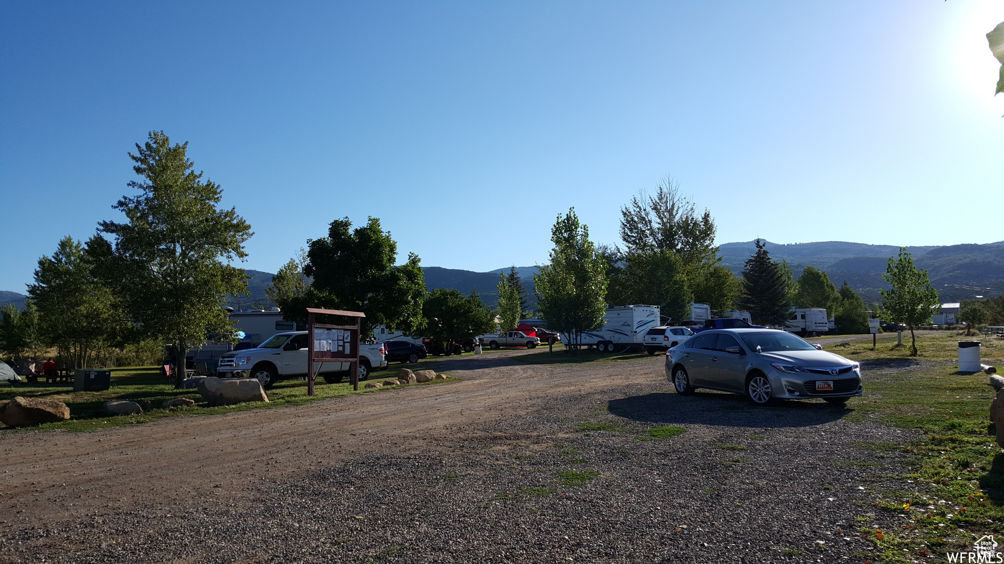 SKYLINE MTN - Land