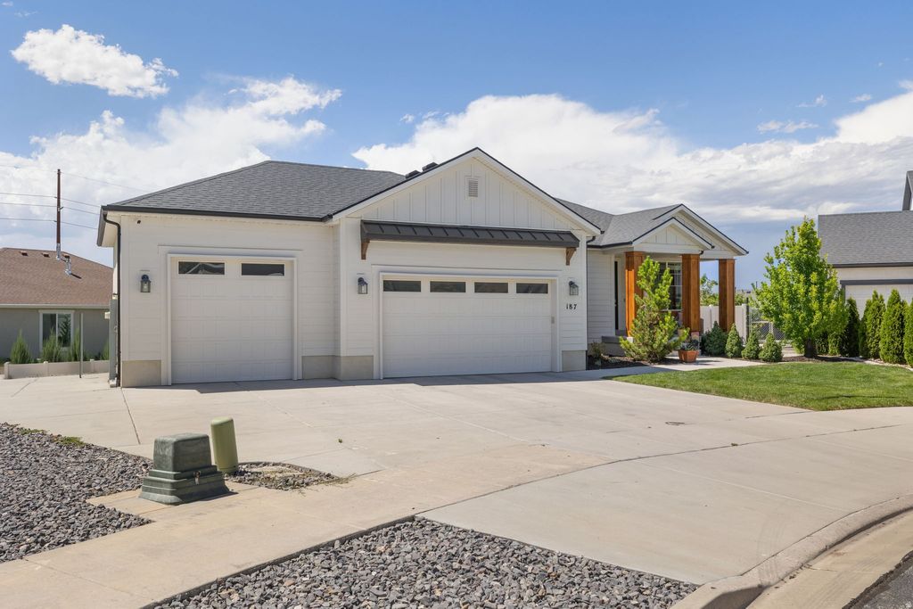 Photo of 187 N 2860 E, Spanish Fork, UT 84660 (MLS # 2170849)