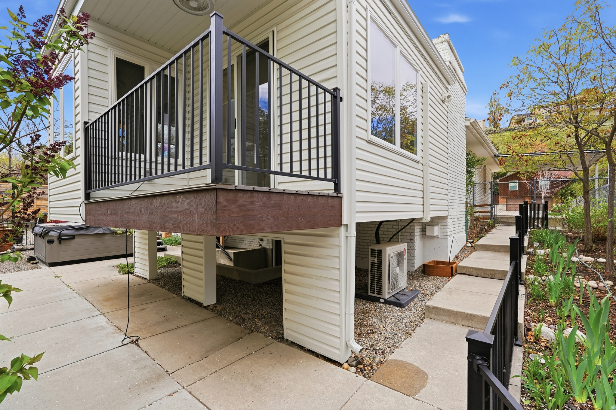 CREEK ROAD TERRACE PLAT B - Residential