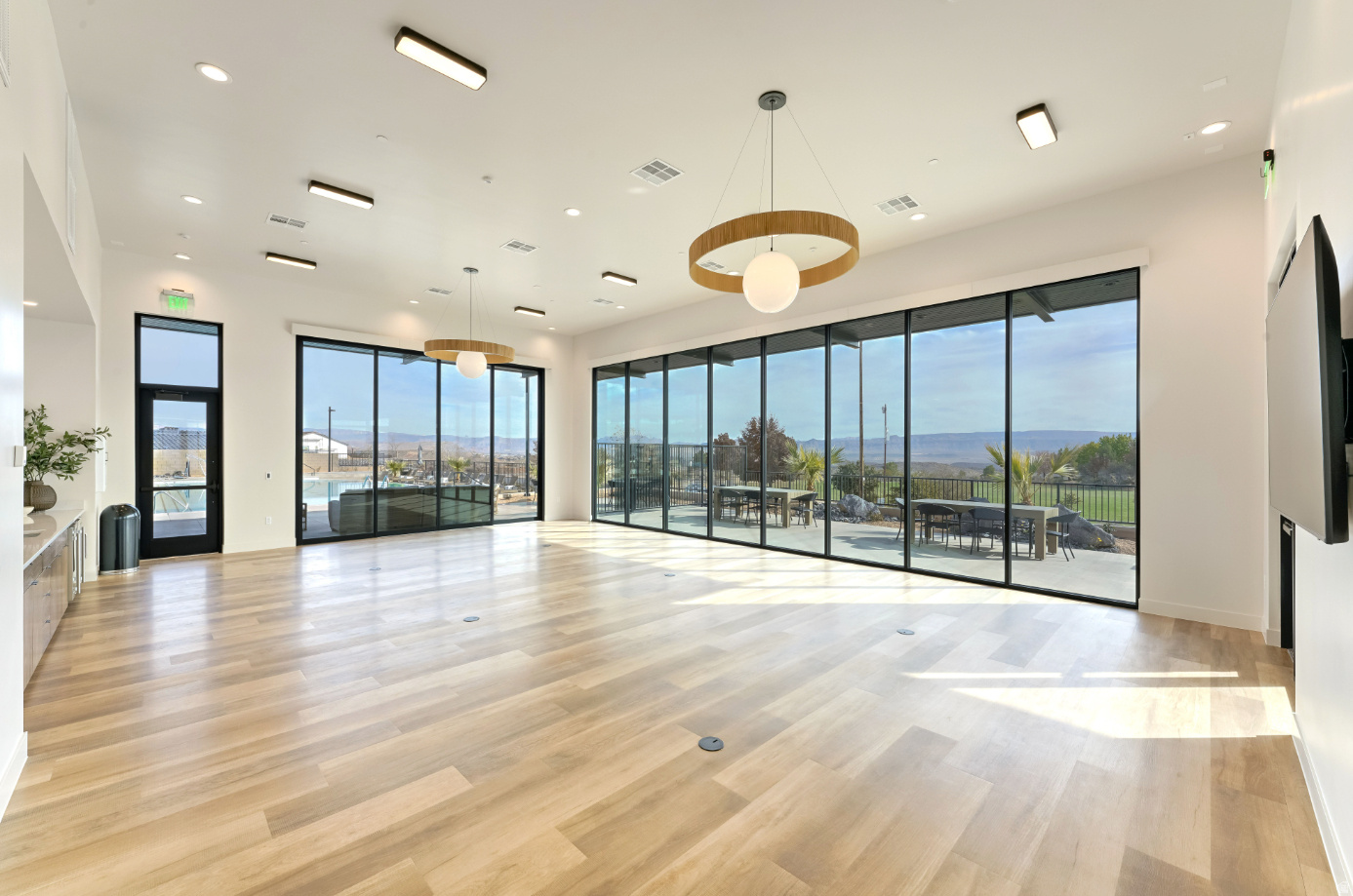 SOLIS AT CORAL CANYON - Residential