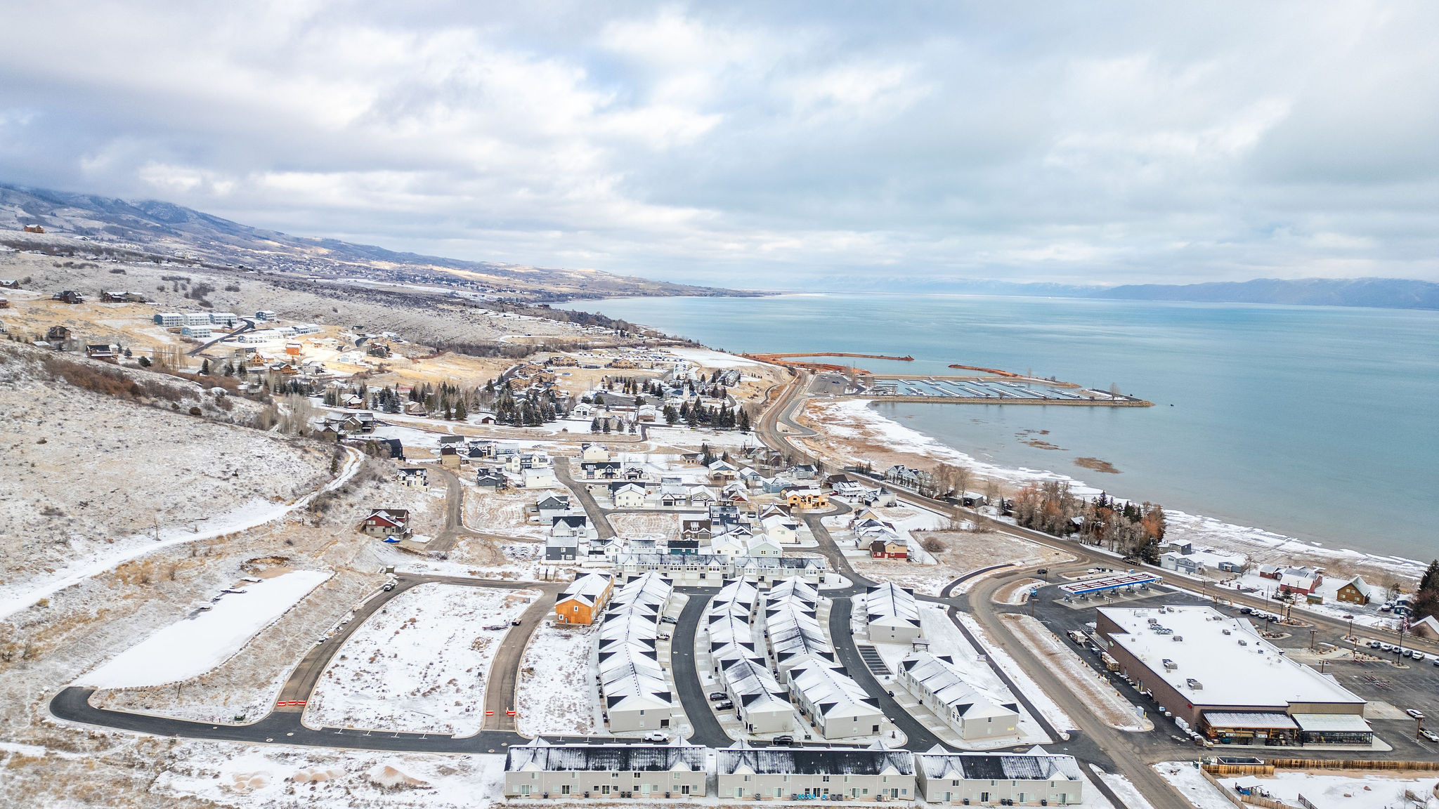 PARADISE PARKWAY - Residential