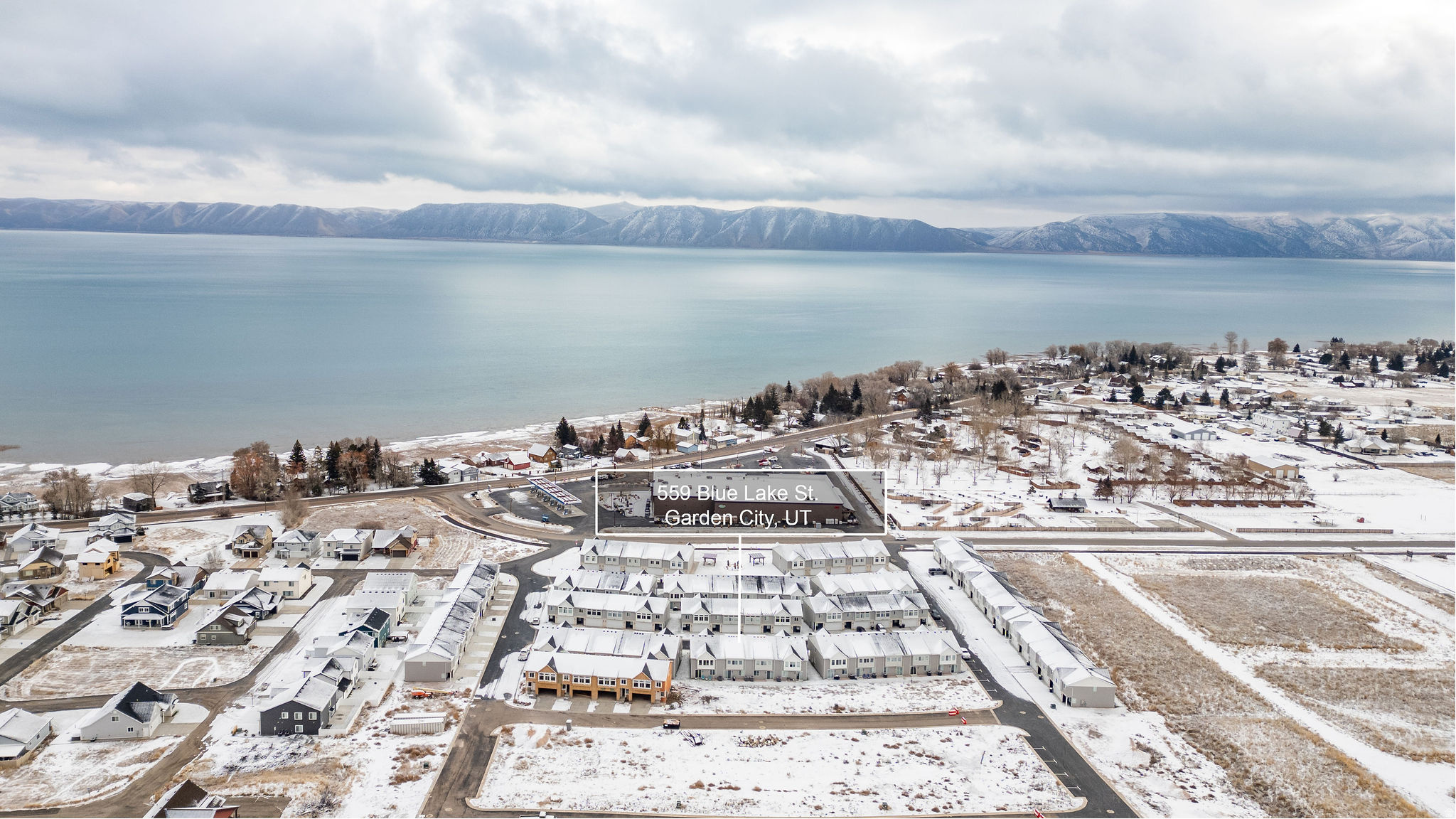 PARADISE PARKWAY - Residential