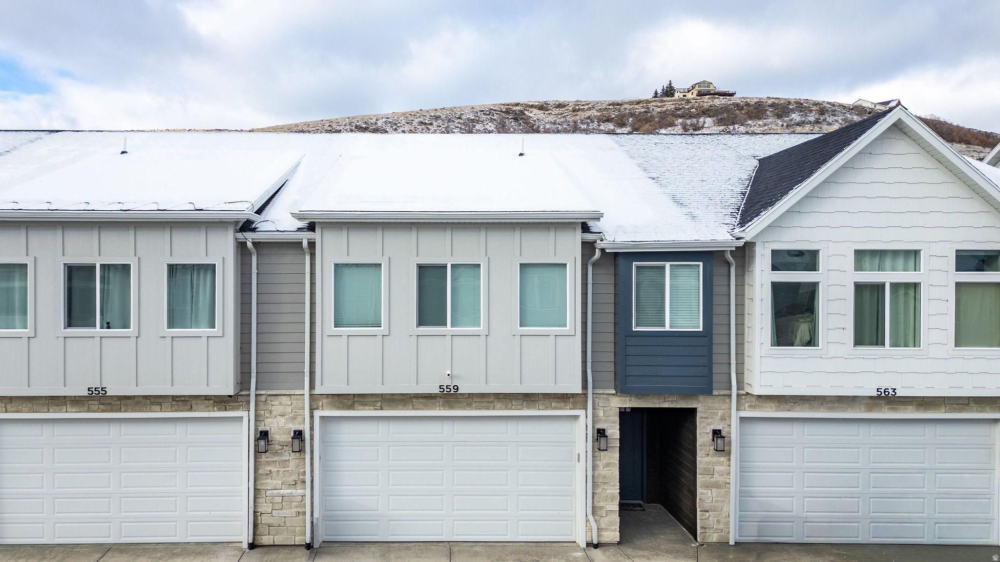 PARADISE PARKWAY - Residential