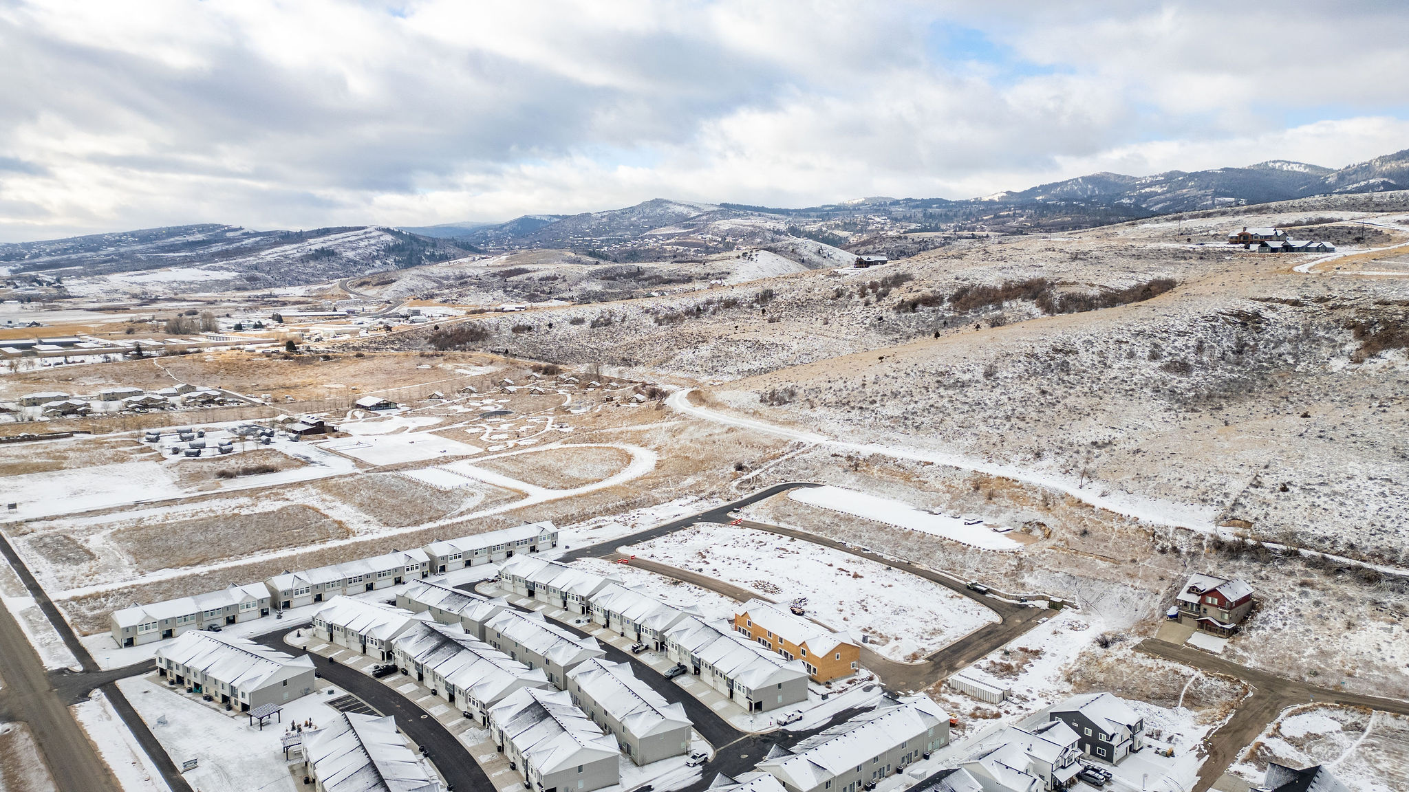 PARADISE PARKWAY - Residential