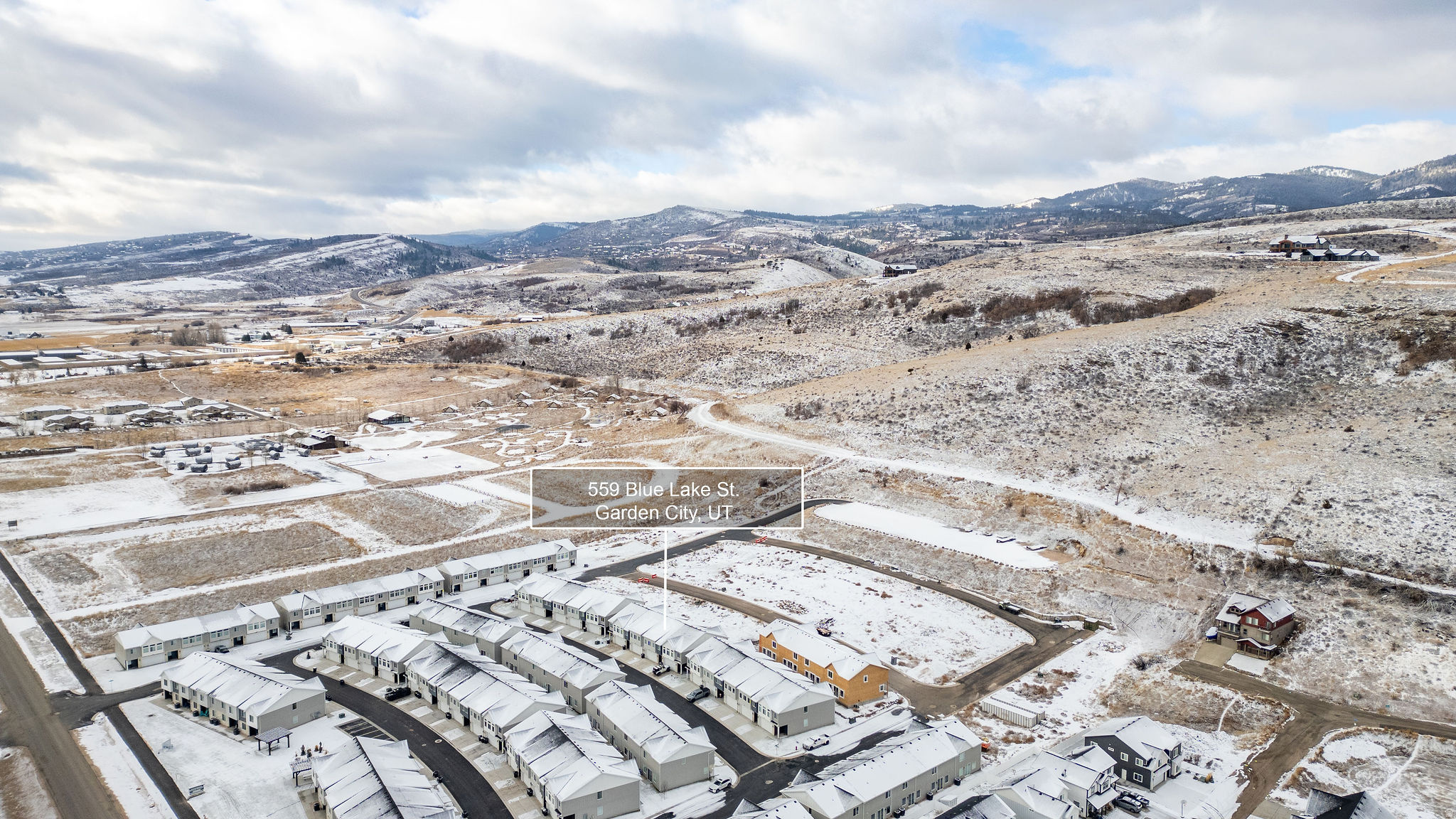 PARADISE PARKWAY - Residential