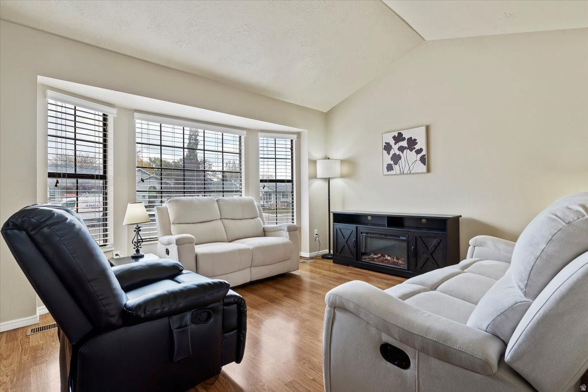 GARDEN COVE - Residential