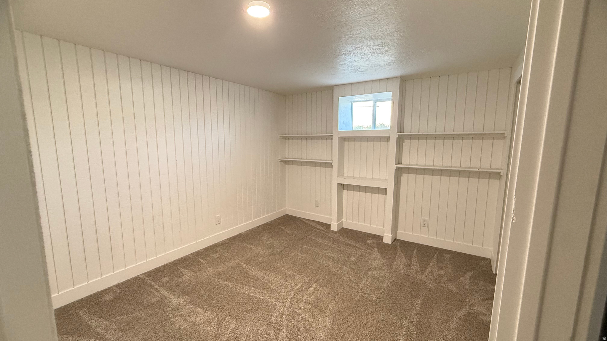 MOUNTAIN VIEW ESTATES #8 - Residential