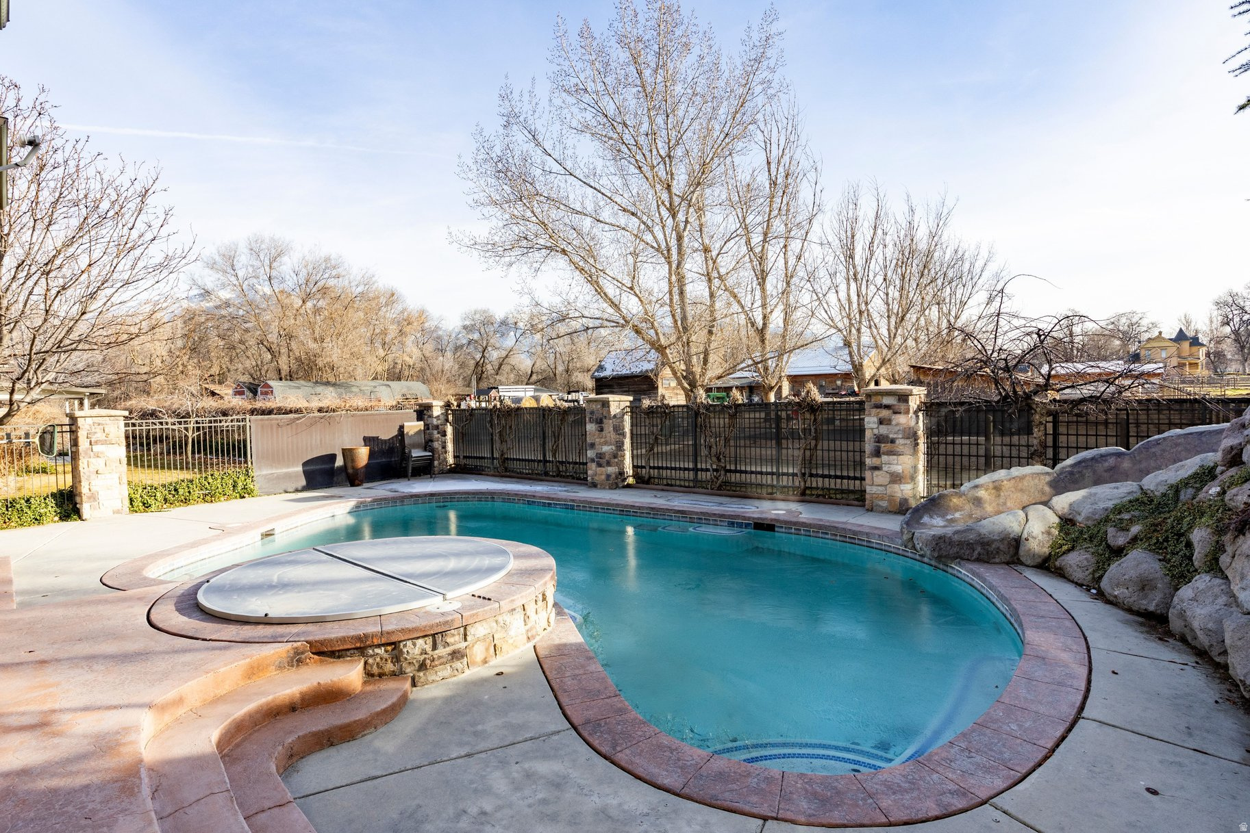 COTTONWOOD AT WHEELER FARM - Residential