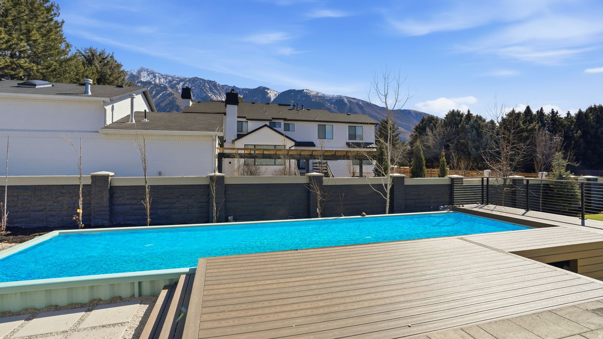 PEPPERWOOD - Residential