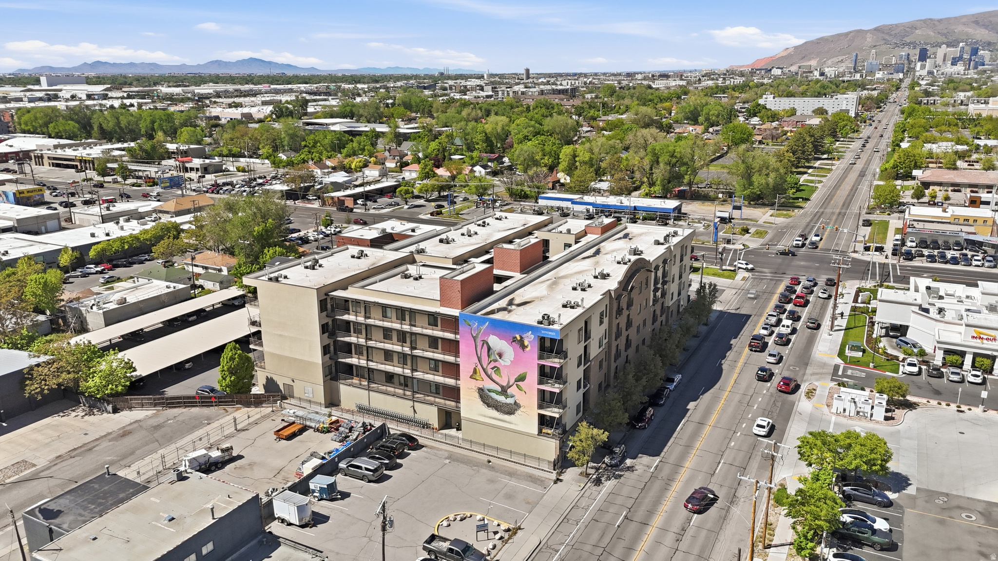 CENTRAL POINTE - Residential