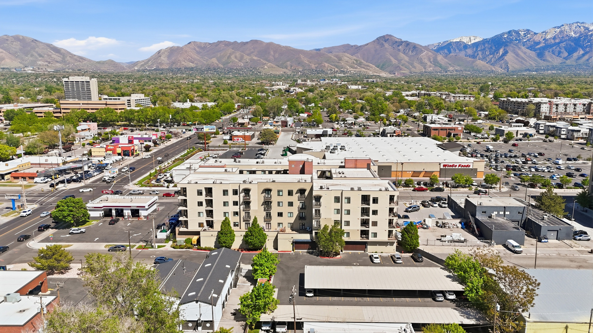 CENTRAL POINTE - Residential