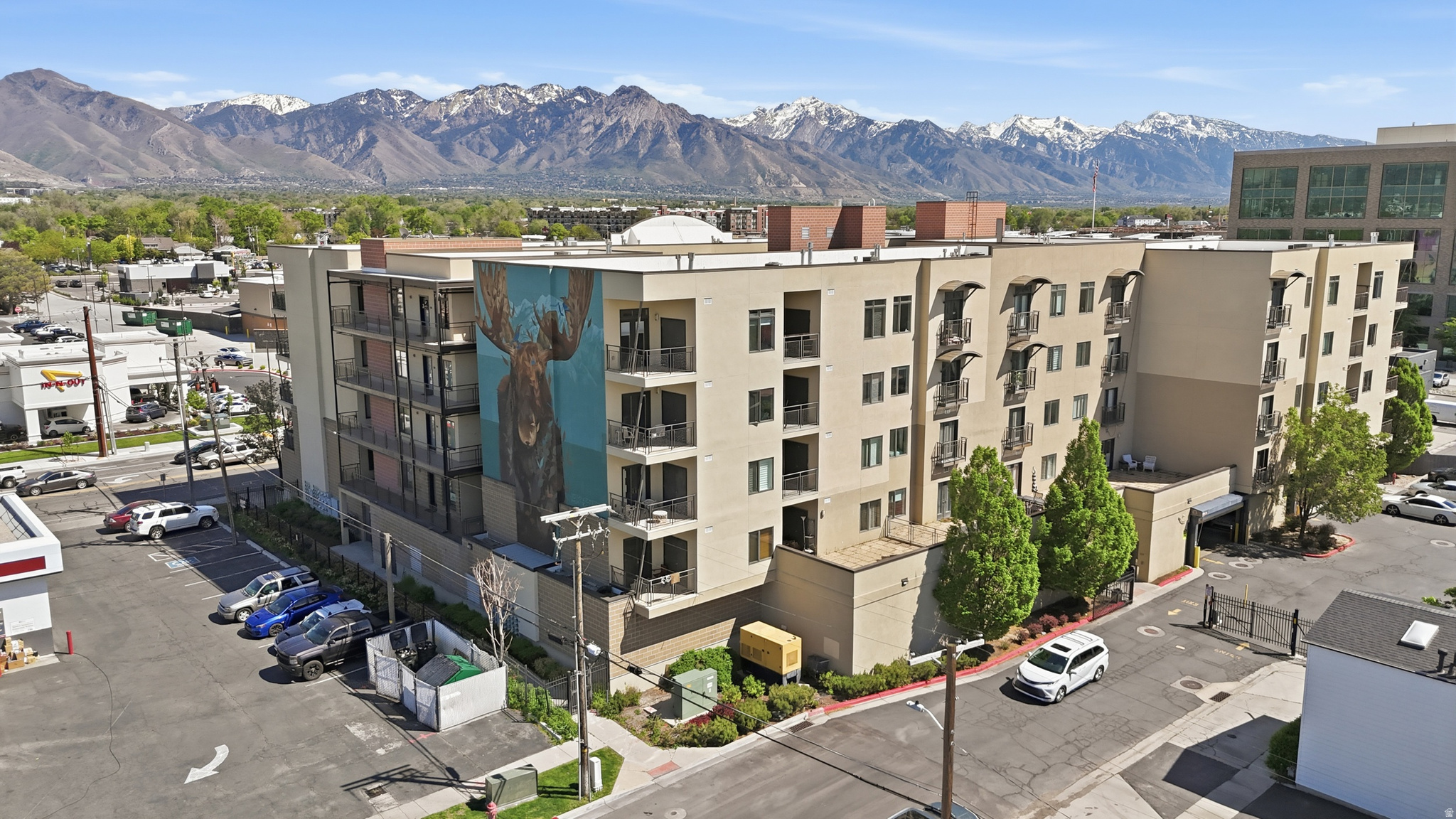 CENTRAL POINTE - Residential