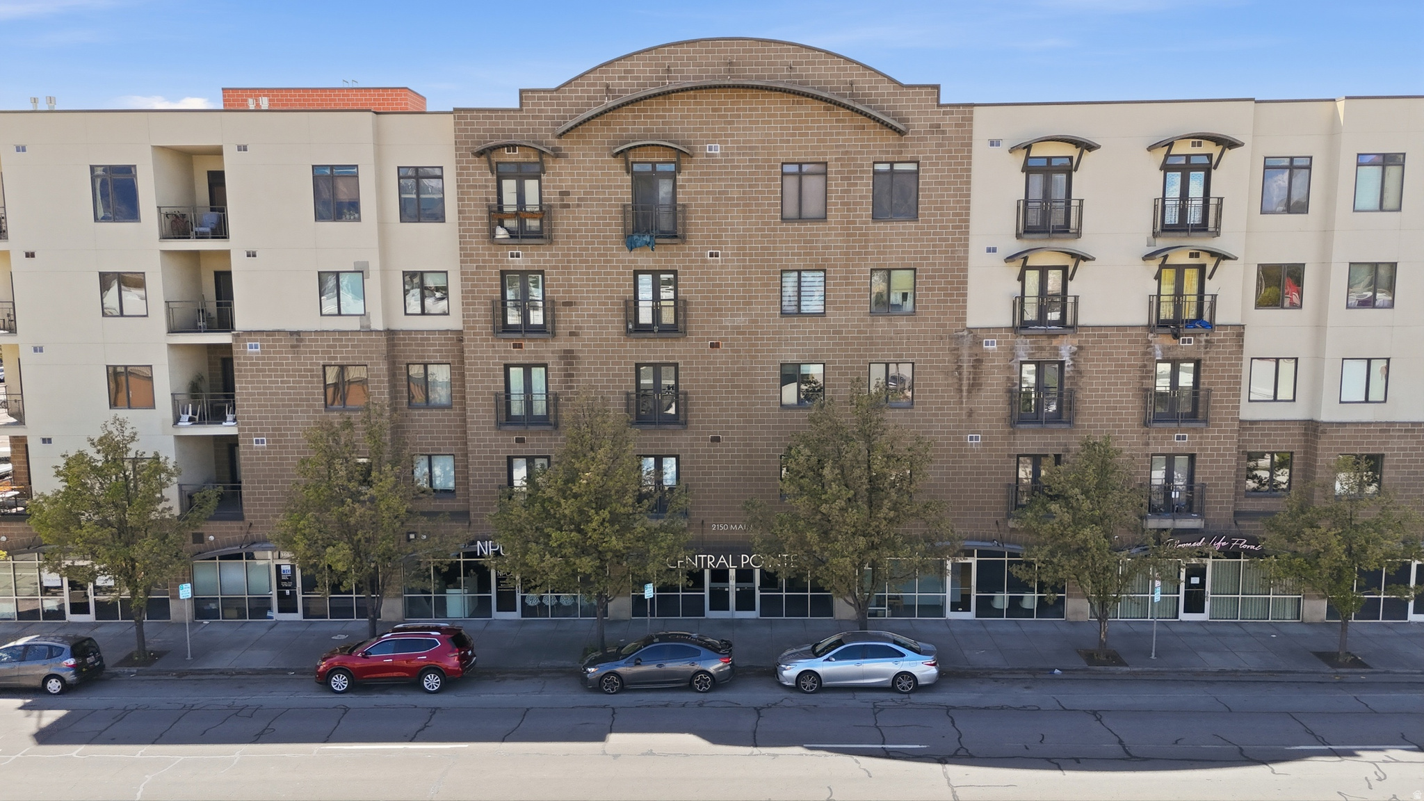 CENTRAL POINTE - Residential