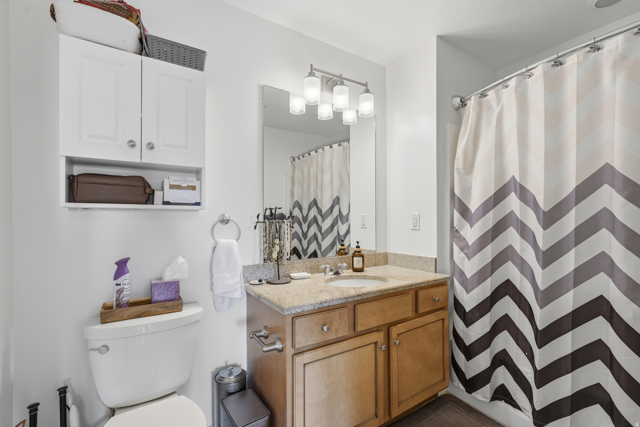 CENTRAL POINTE - Residential