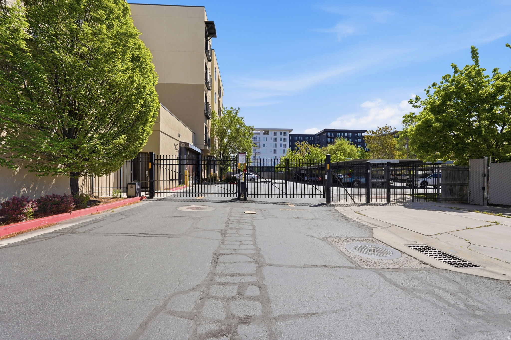 CENTRAL POINTE - Residential